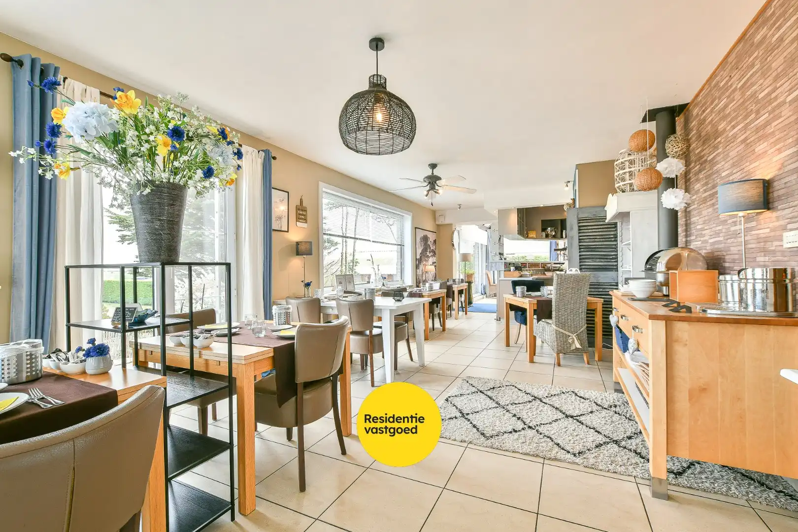 Unieke investeringskans: karaktervol hotel met 18 kamers & woonmogelijkheden te koop!  foto 6