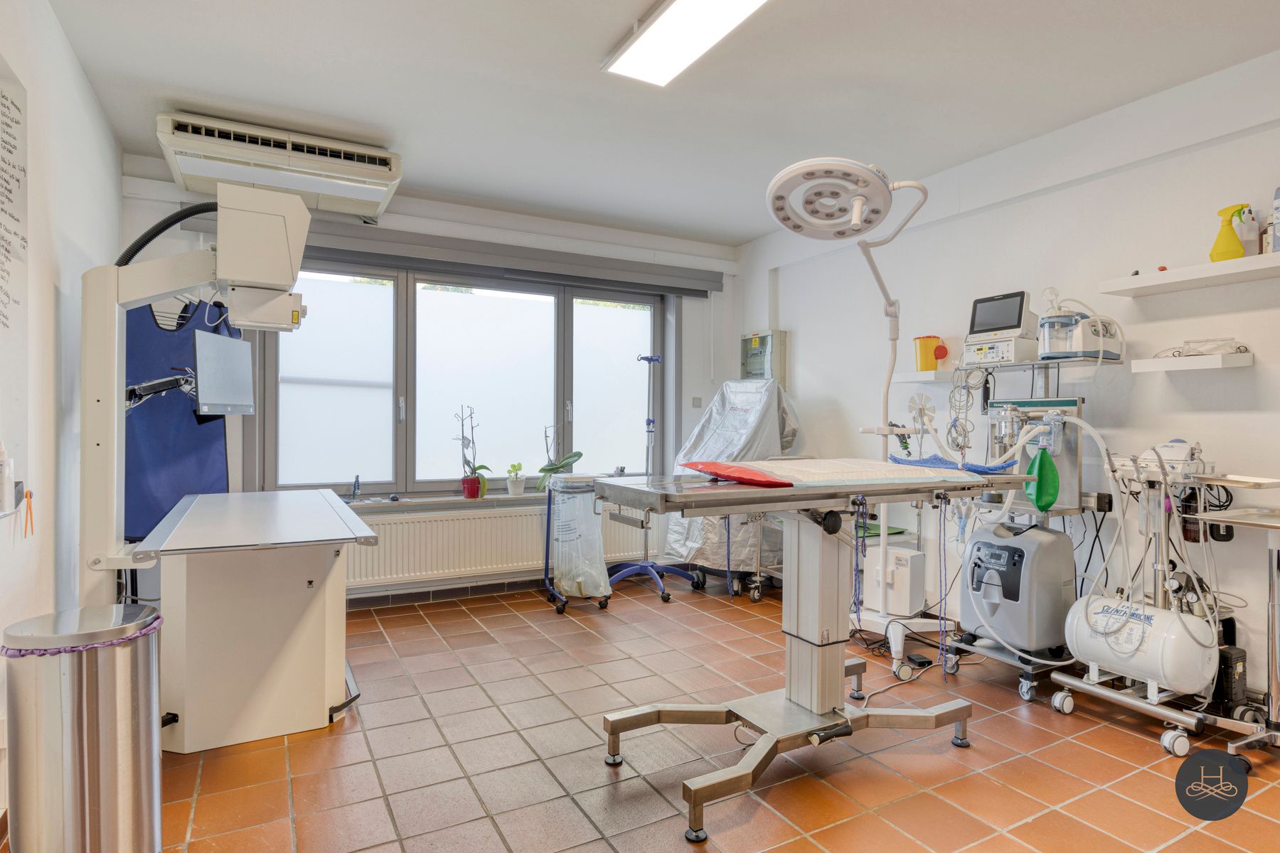 Veelzijdige handelszaak op centrale ligging foto 15