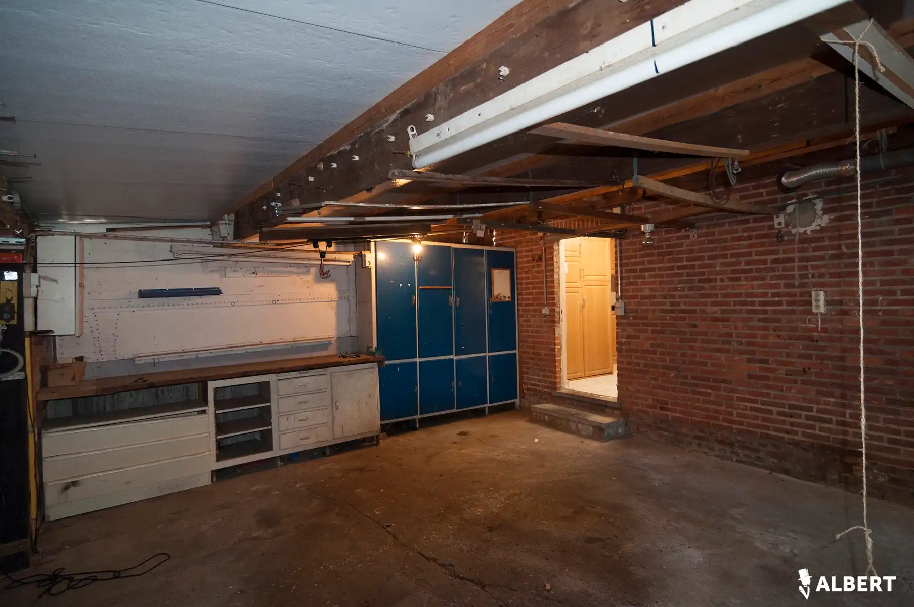 Leuke halfopen gezinswoning met potentieel op topligging! foto 23
