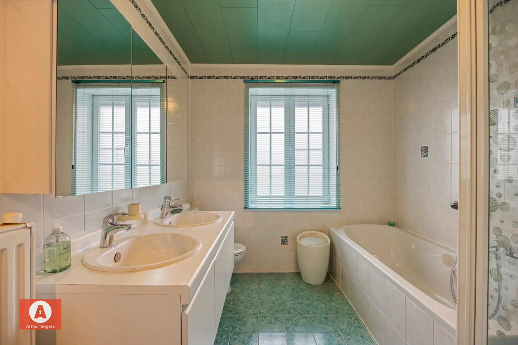 Hedendaagse HOB, gelegen pal bij het centrum van Buggenhout foto 18