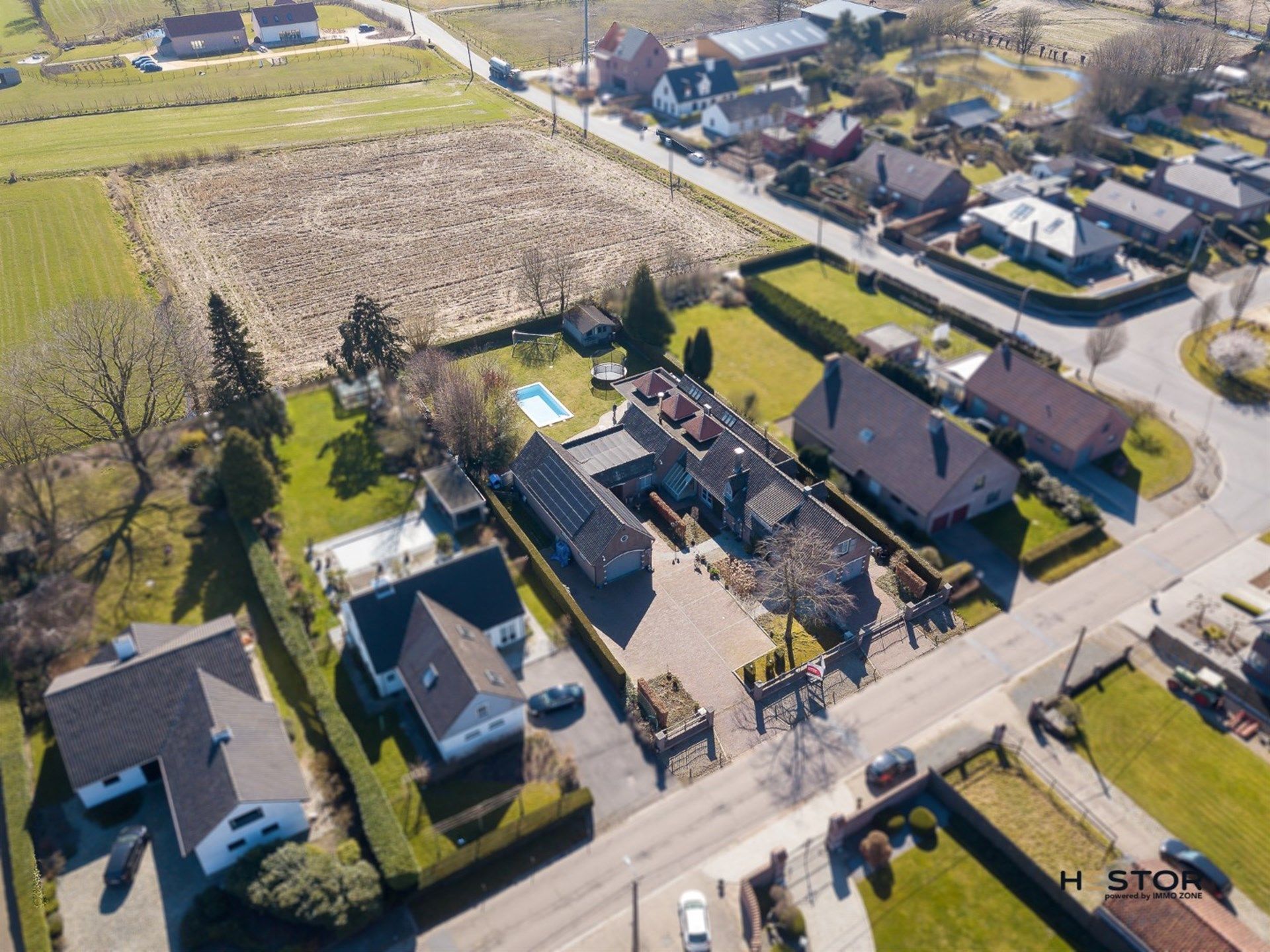 Instapklare villa met zwembad en groenzicht op een rustige locatie in Tielrode foto 25