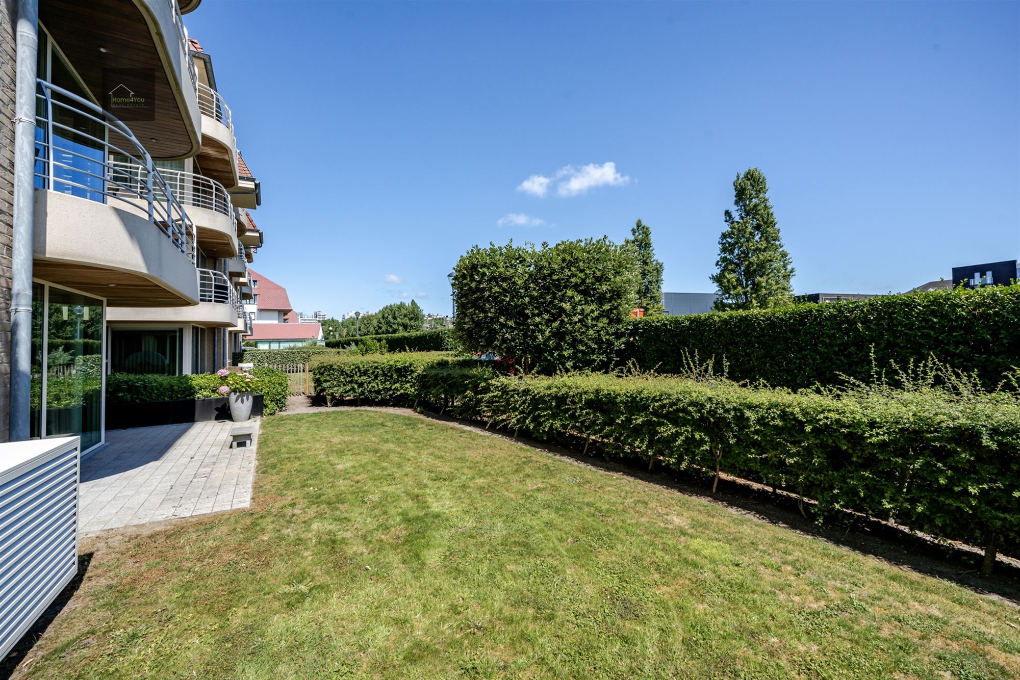 Instapklaar ruim gelijkvloersappartement met tuin! foto 16