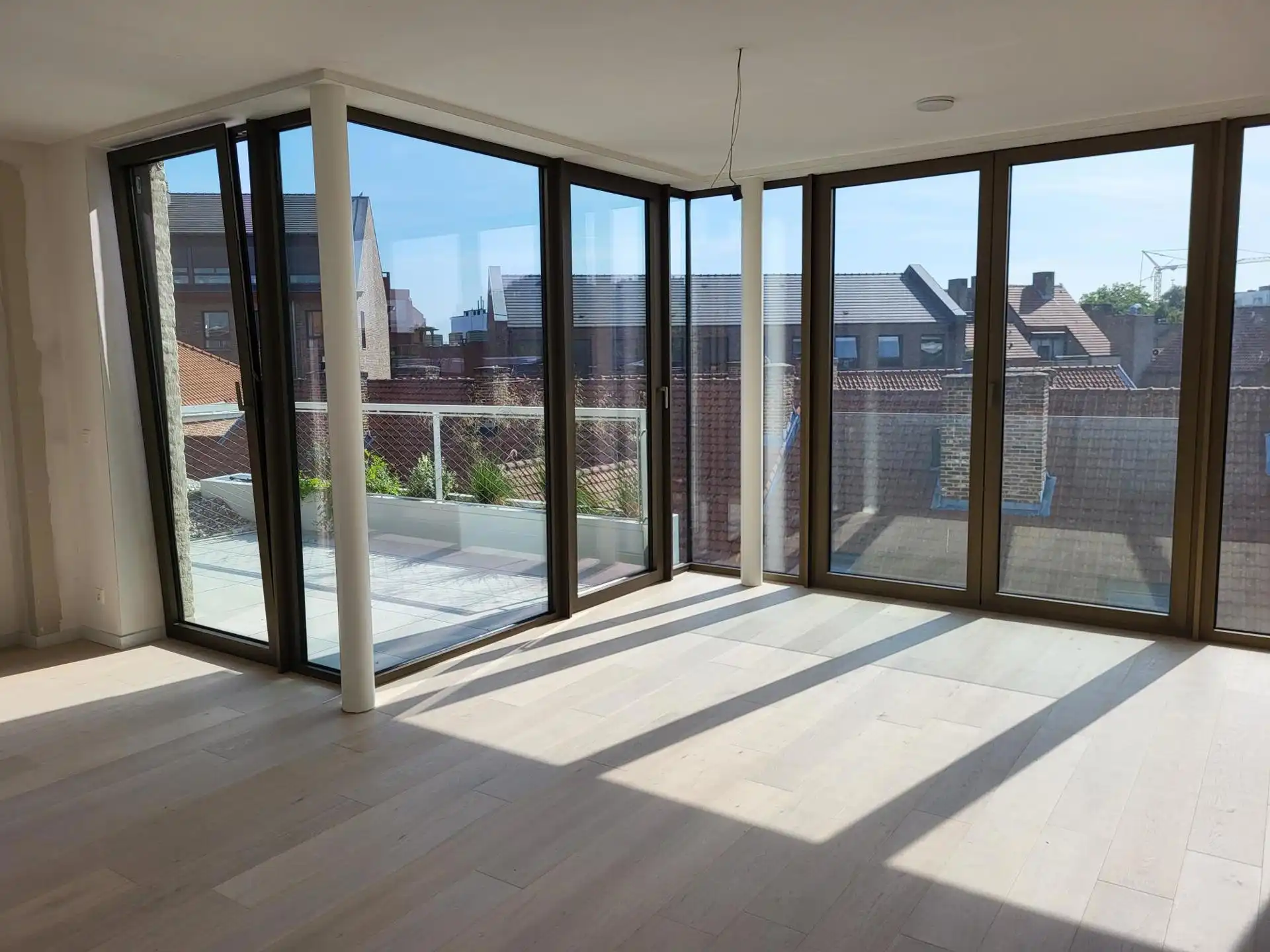 INSTAPKLAAR BEN-APPARTEMENT 100m², MET 2 SLAAPKAMERS foto 6