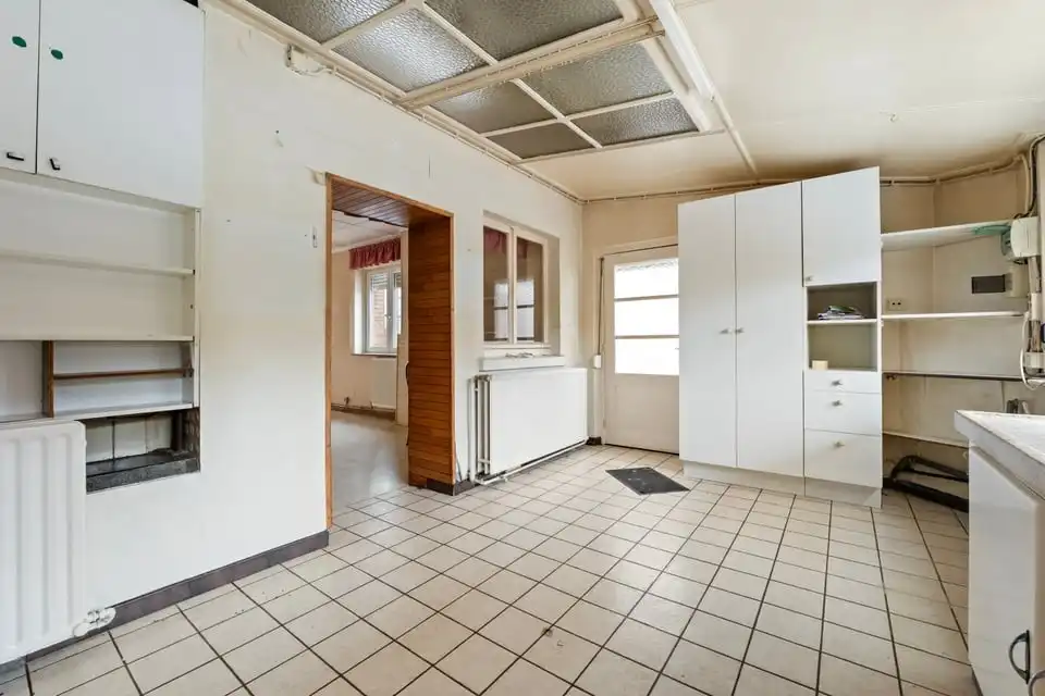 TE RENOVEREN GEZINSWONING MET GARAGE IN HET CENTRUM VAN GINGELOM foto 14