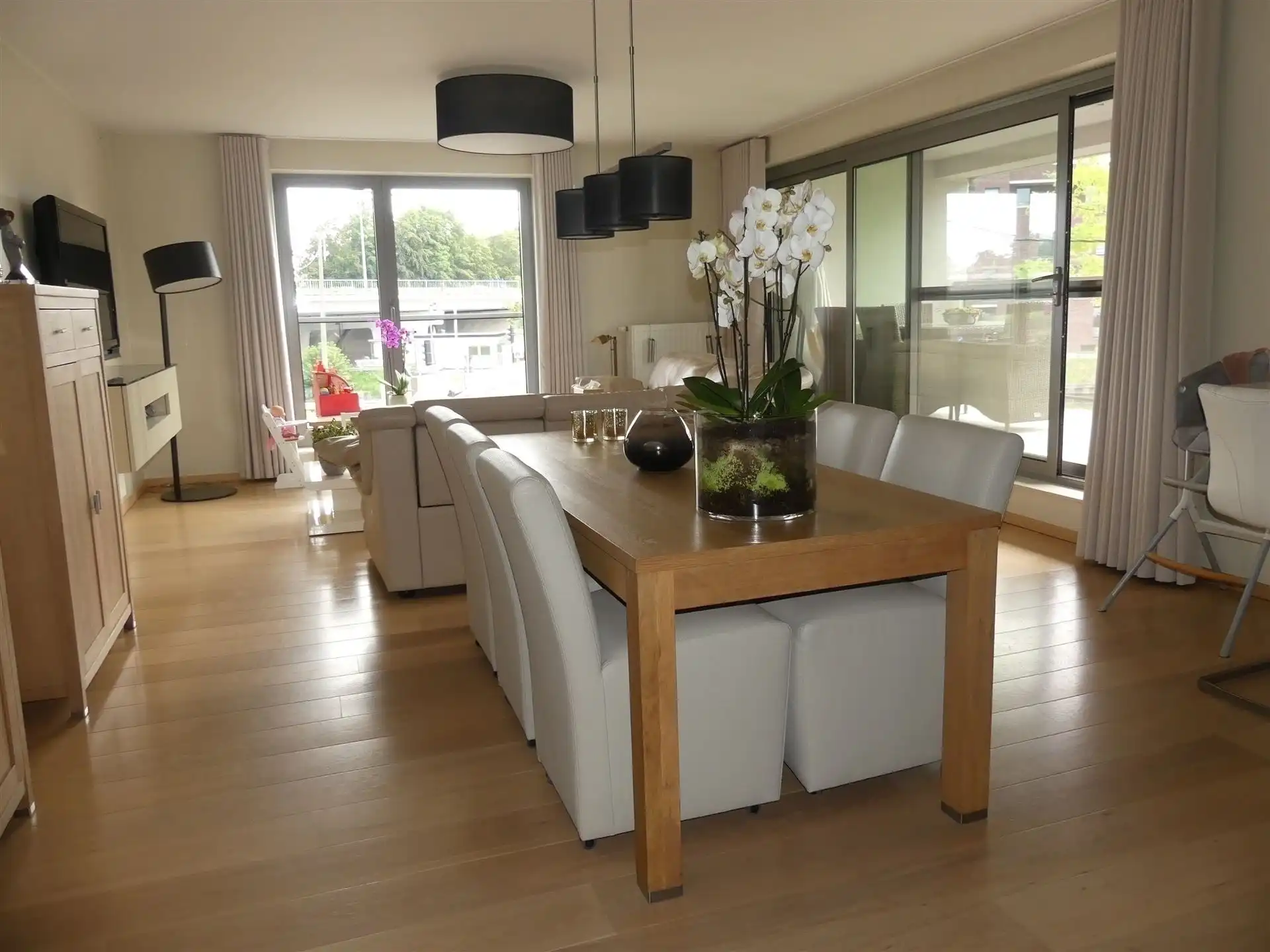 Topligging ! Appartement met 3 slaapkamers, staanplaats en kelder! foto 11