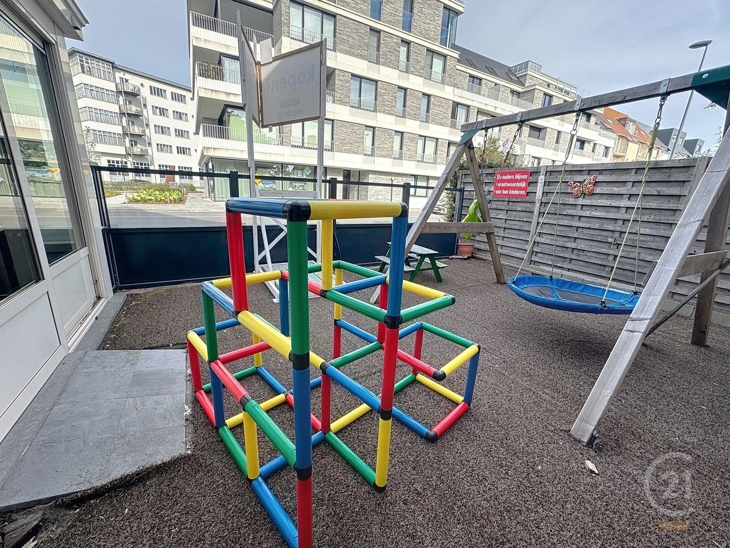 Instapklare horecazaak met woonst op toplocatie in Westende foto 12