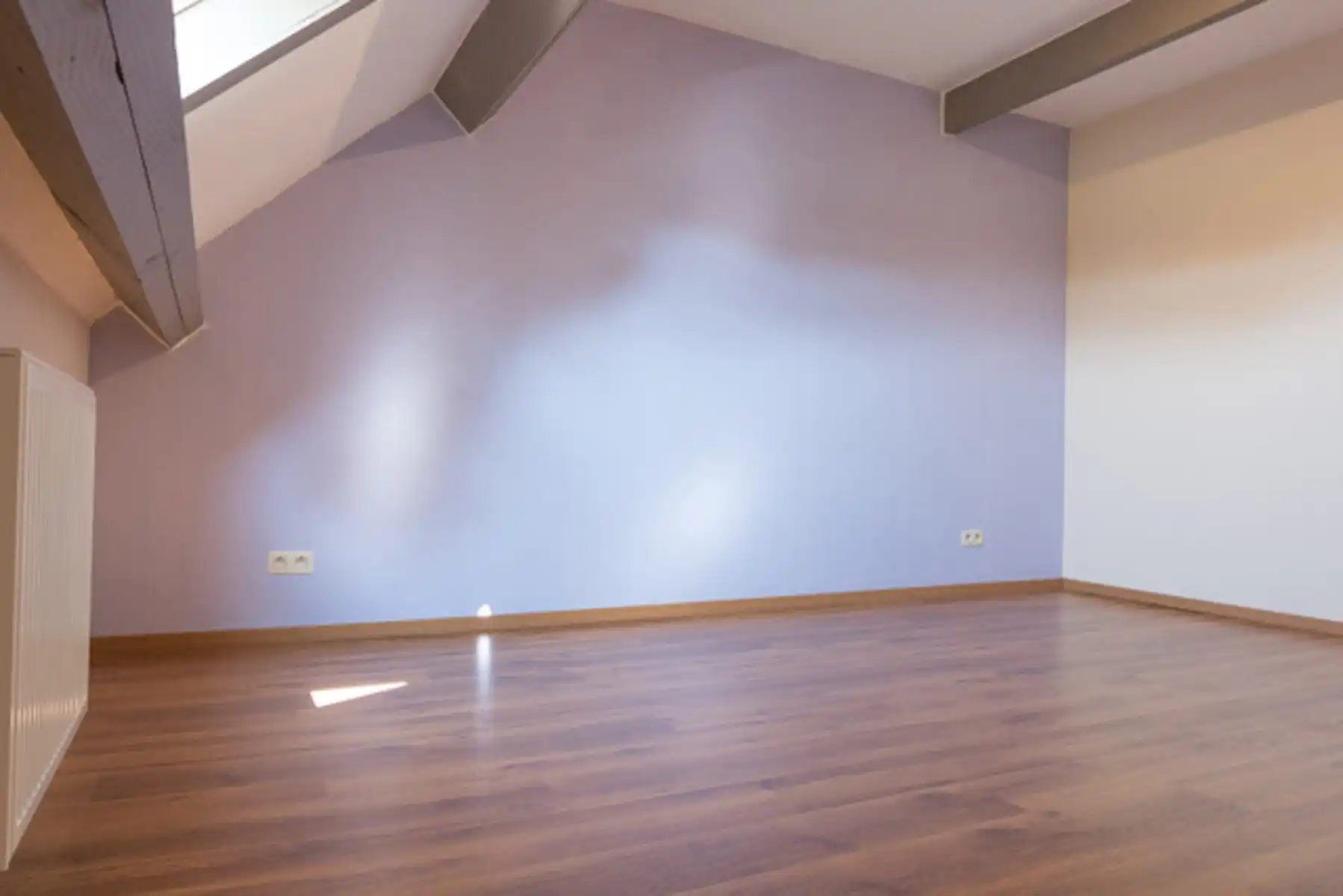Een volledig gerenoveerde driegevelwoning met garage... foto 15