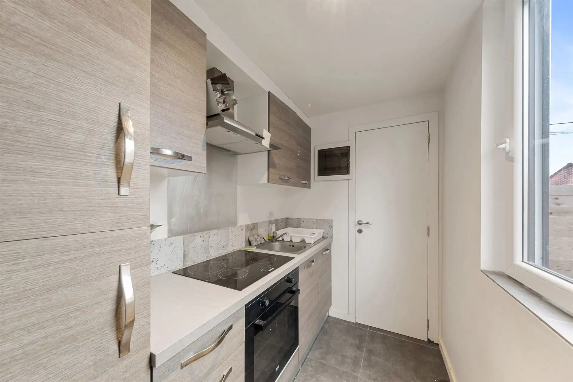 Ruime en energiezuinige woning met studio en tuin in Gaurain foto 18