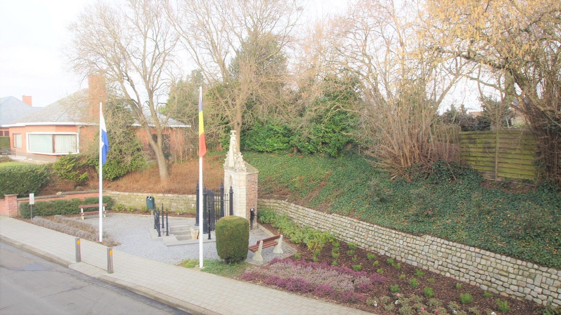 Mooi gelegen woning met tuin/terras, 2 slpks en garage foto 15