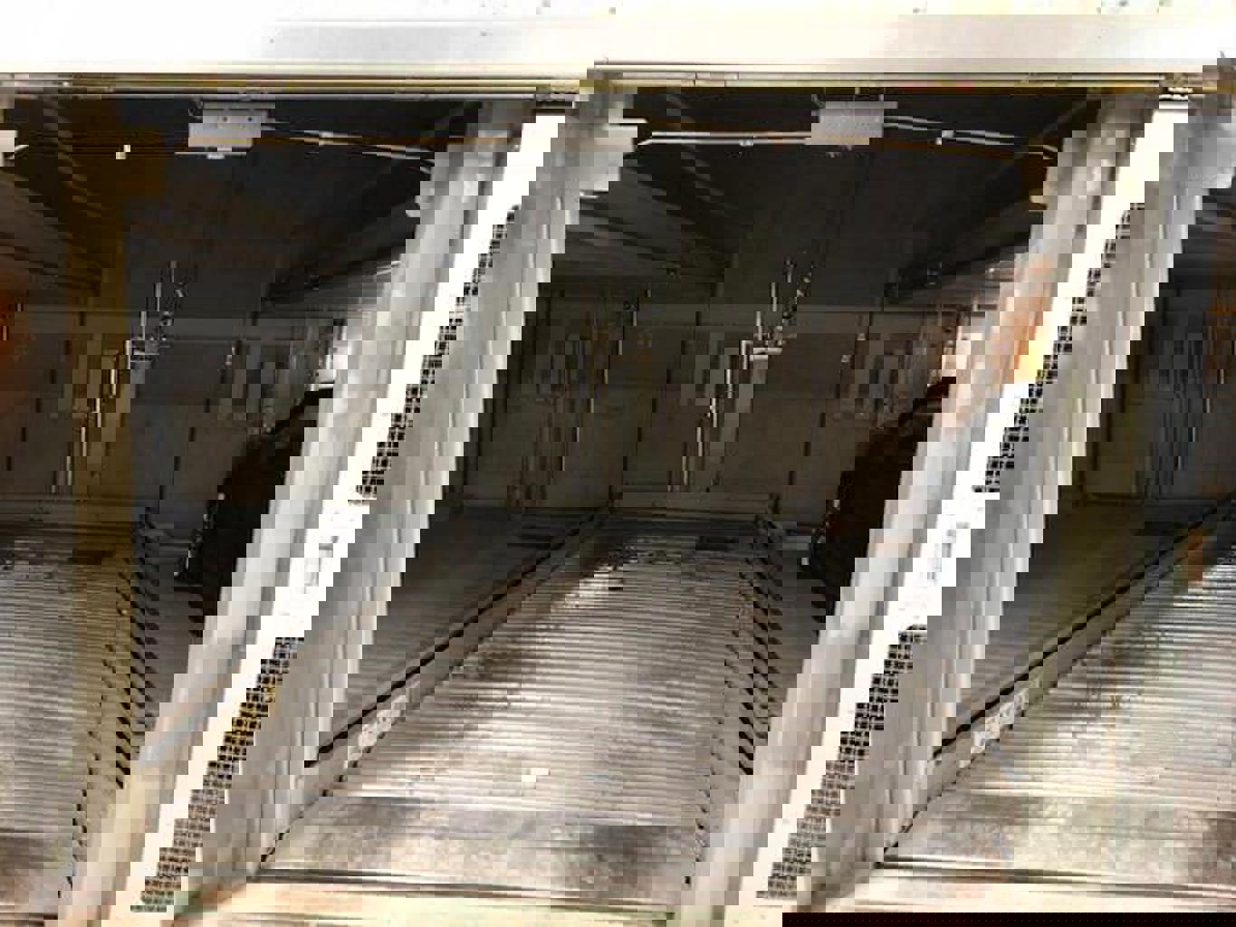 Te koop:garage/parkeerplaats met autolift te Middelkerke foto 4