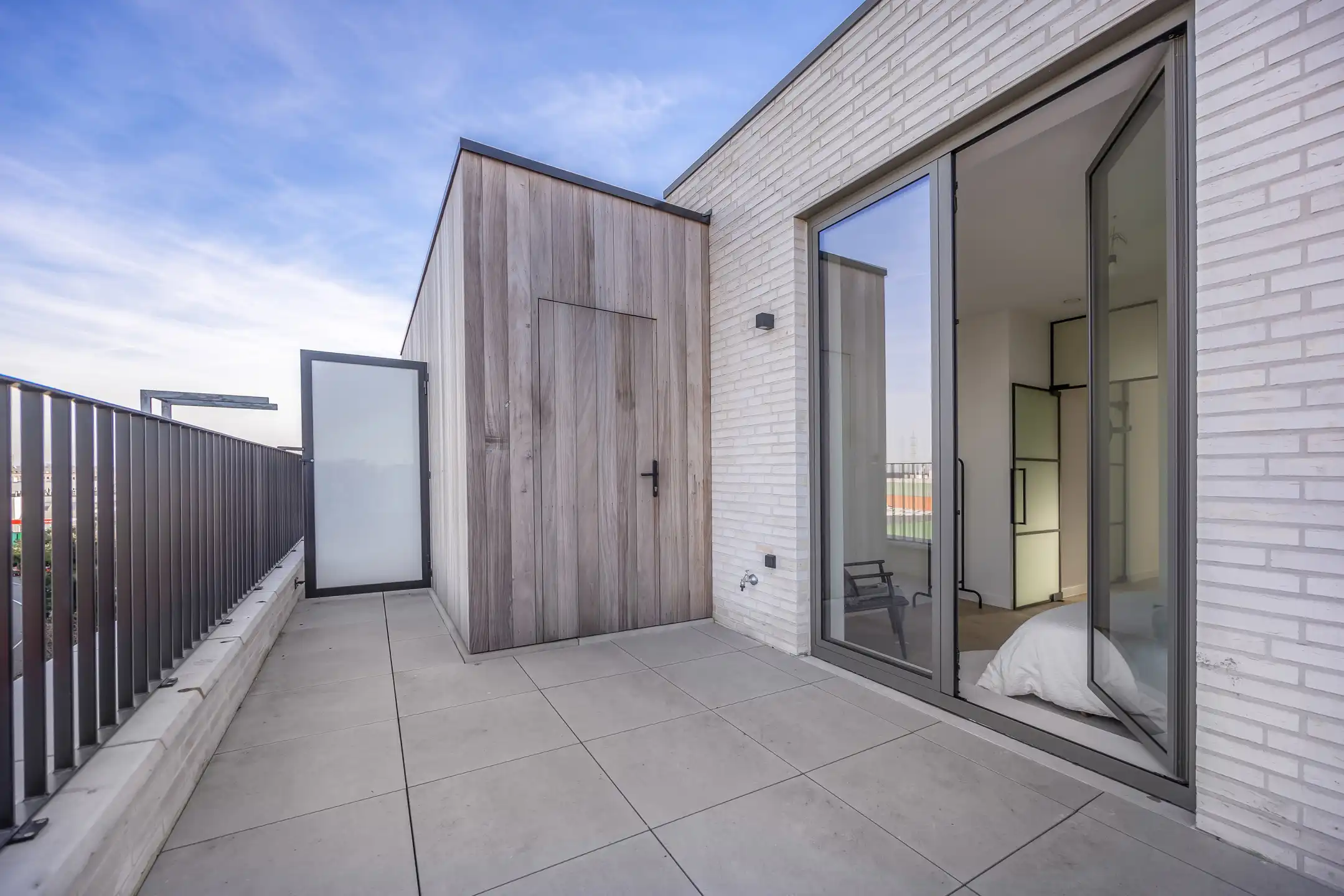 Nieuwbouw penthouse met ruime terrassen foto 15