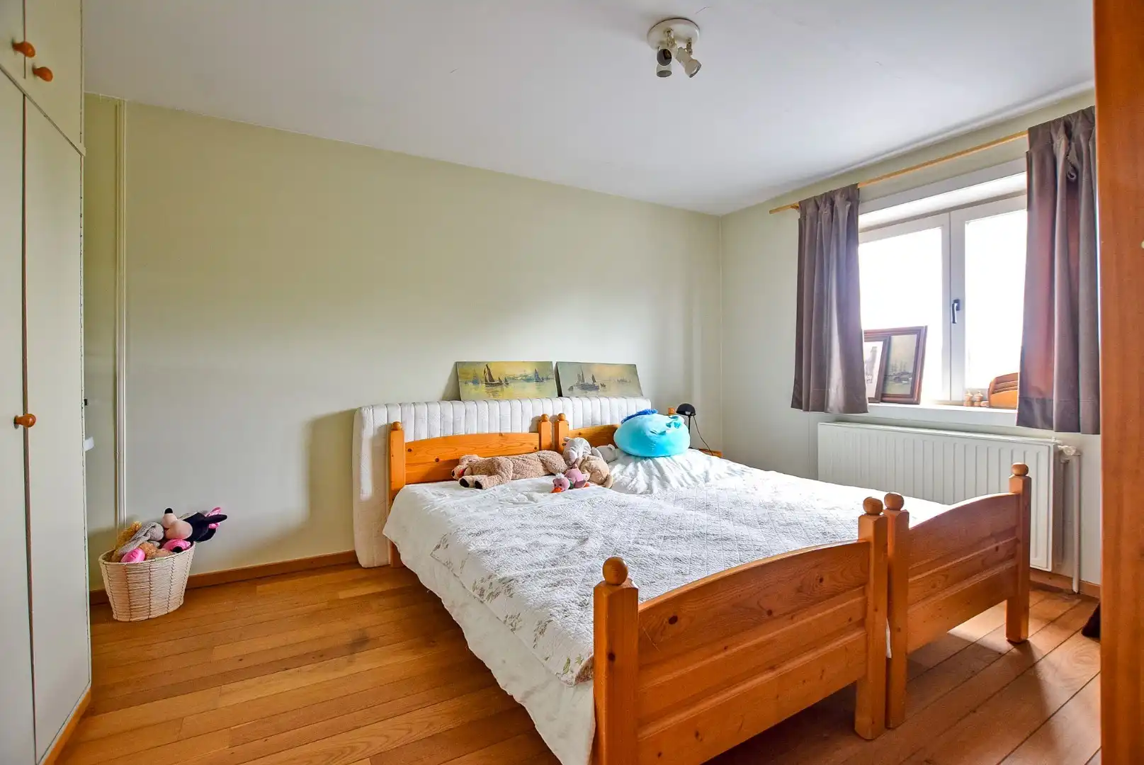 Goed gelegen kantoorruimte / praktijkruimte met woonst te Oostduinkerke op 749m². foto 22