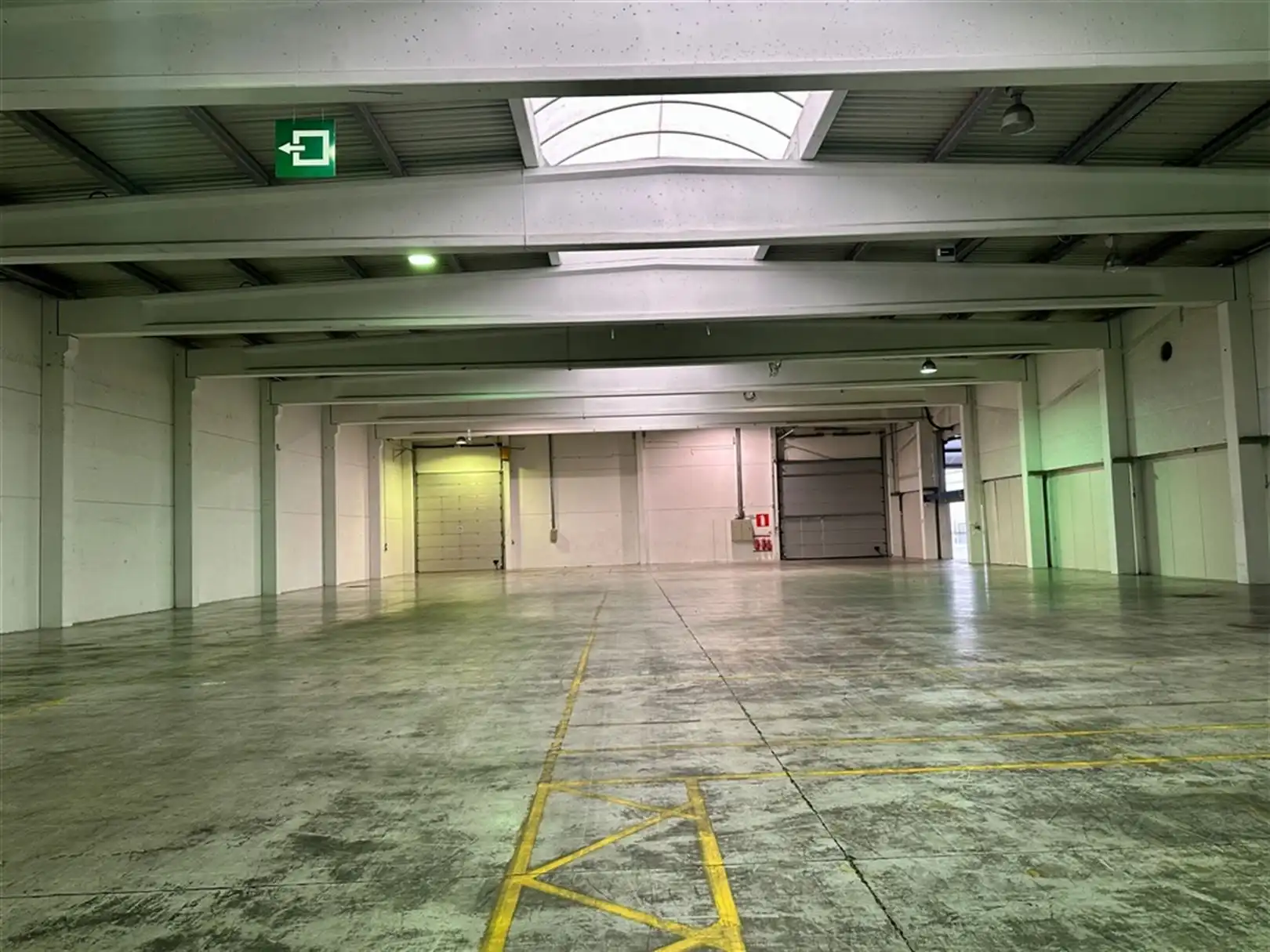 Magazijnen te huur op toplocatie in Kuurne foto 16