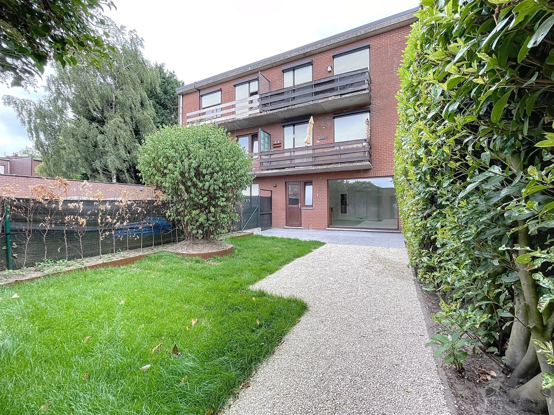 Gelijkvloers appartement met tuin én garagebox in Brasschaat foto 9