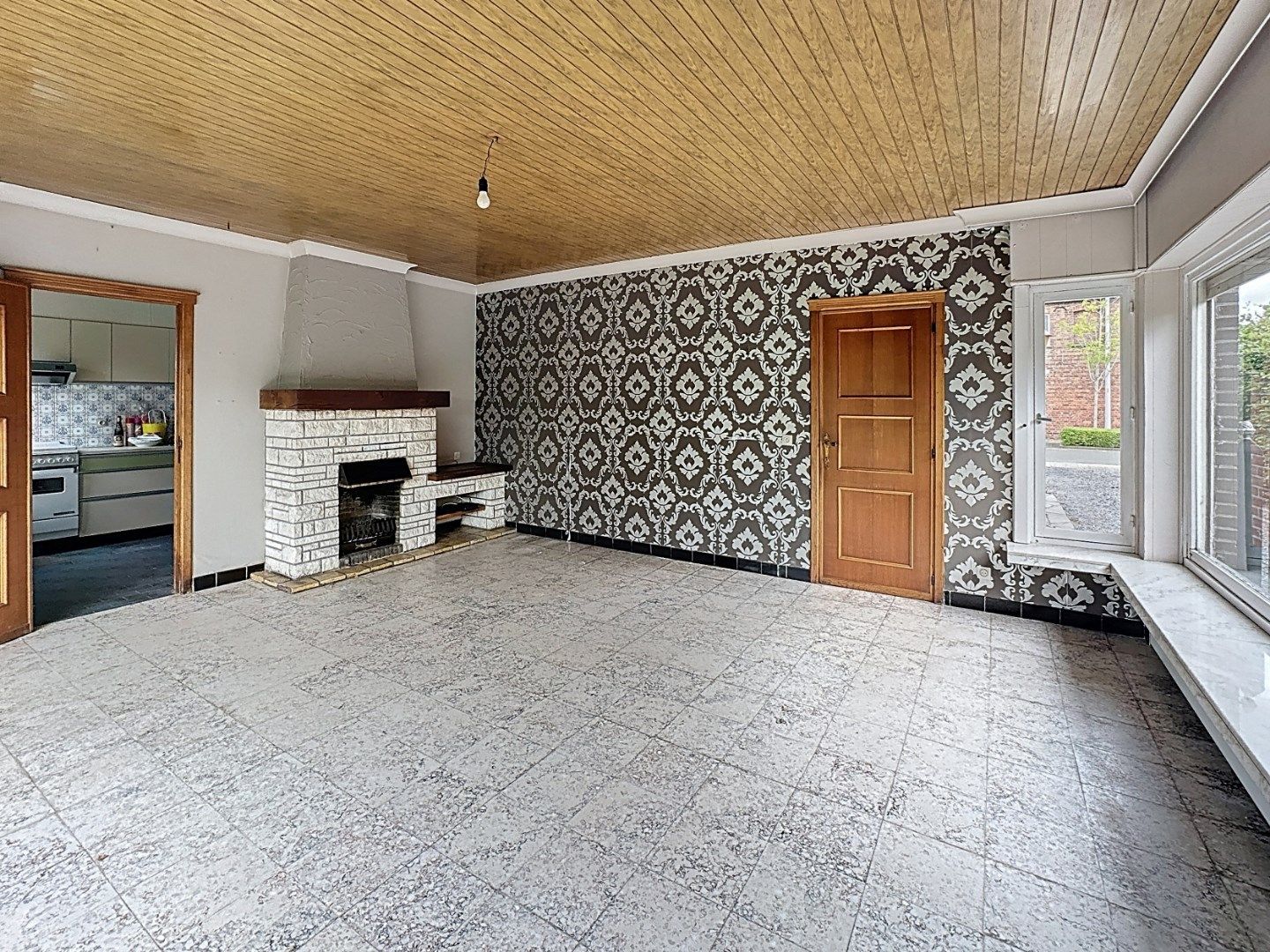 Te renoveren woning op afgesloten perceel van 936m² foto 5