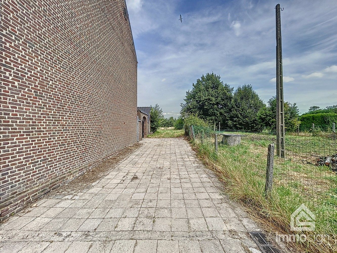 Te renoveren herenhuis met authentieke elementen en binnenkoer op ruim perceel foto 79