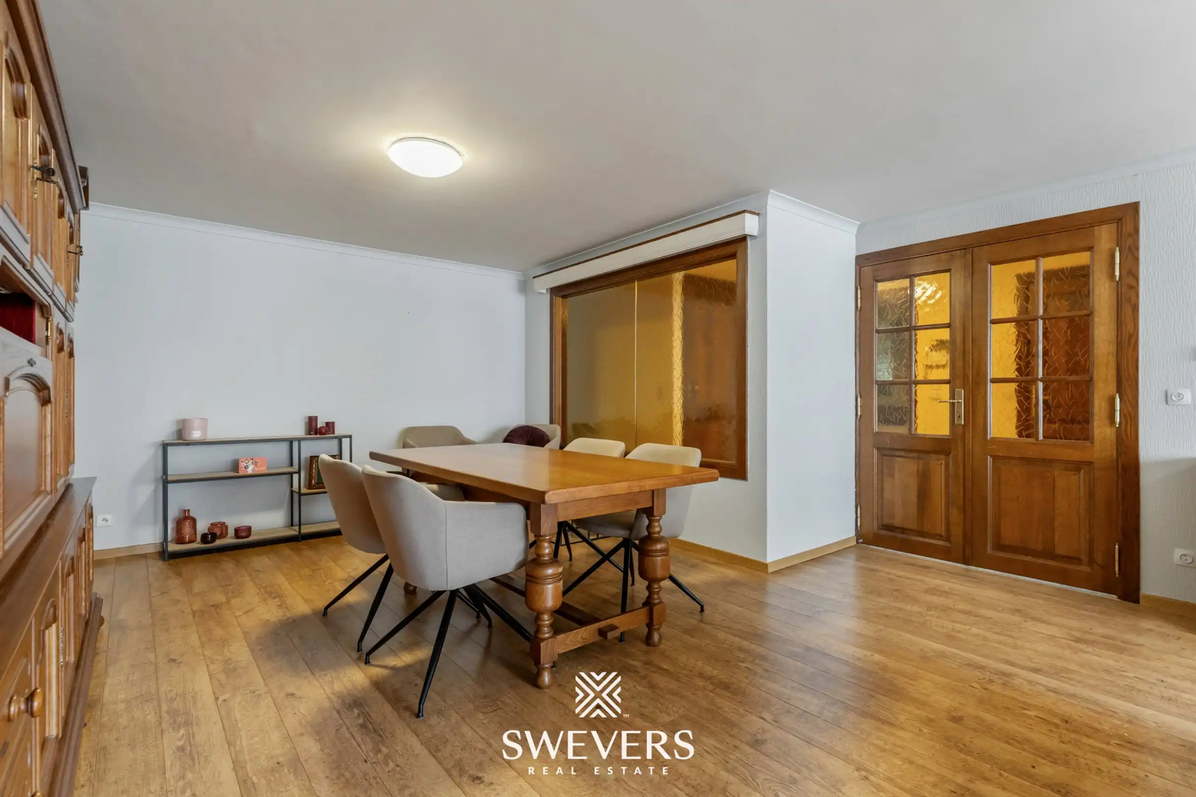 Ruim en lichtrijk 3-slpk appartement met 2 terrasjes in hartje Genk foto 7