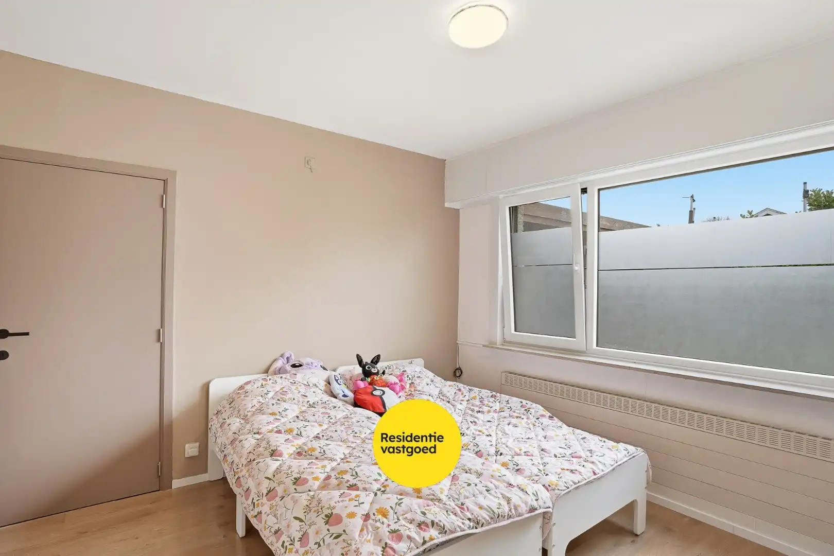 Volledig instapklare bungalow met praktijkruimte foto 17