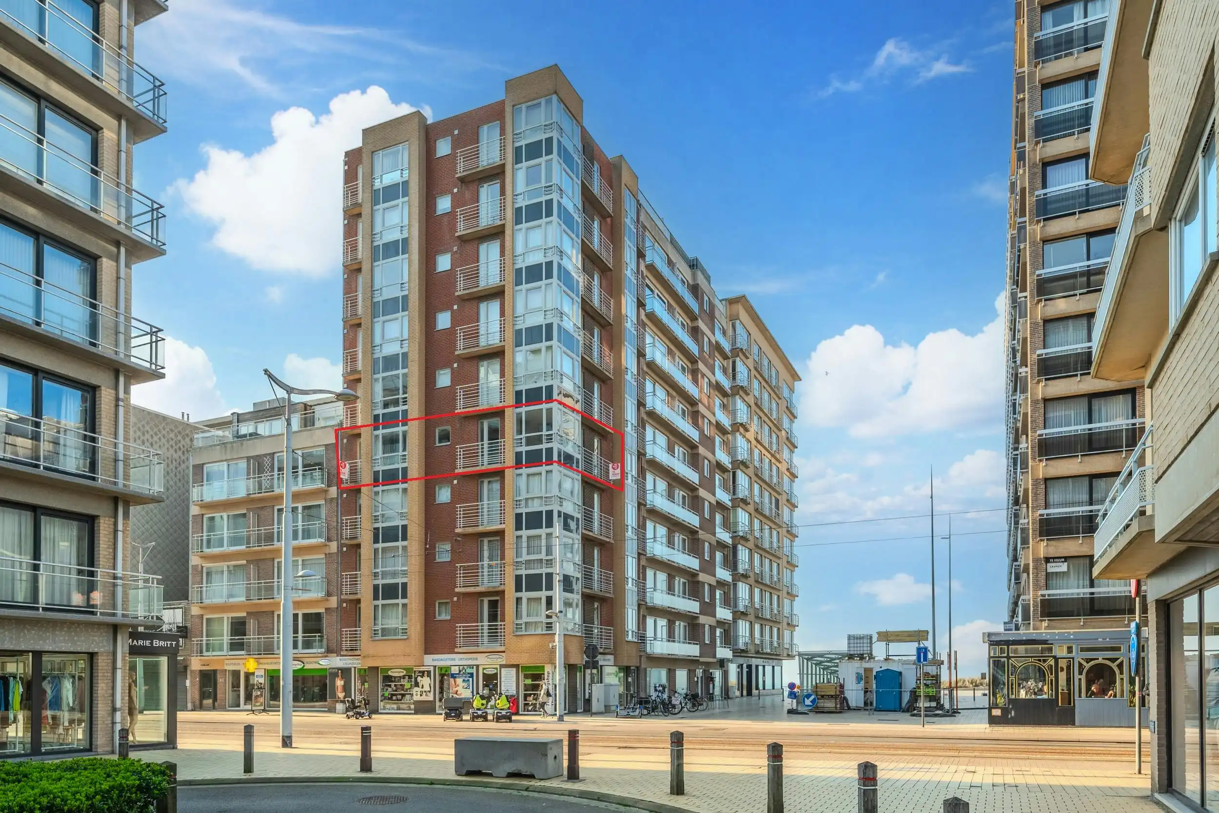 Lichtrijk hoekappartement met 3 slaapkamers op topligging! foto {{pictureIndex}}