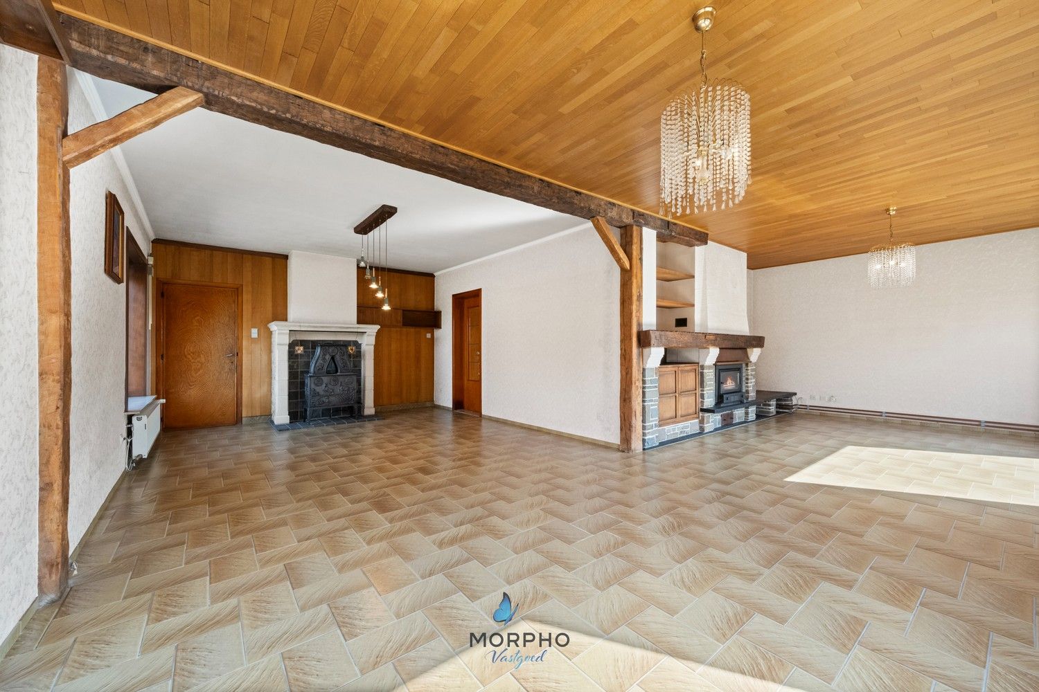 Te koop in Veldegem – Karaktervolle woning met veel potentieel op ruim perceel van 1.602 m² foto 2