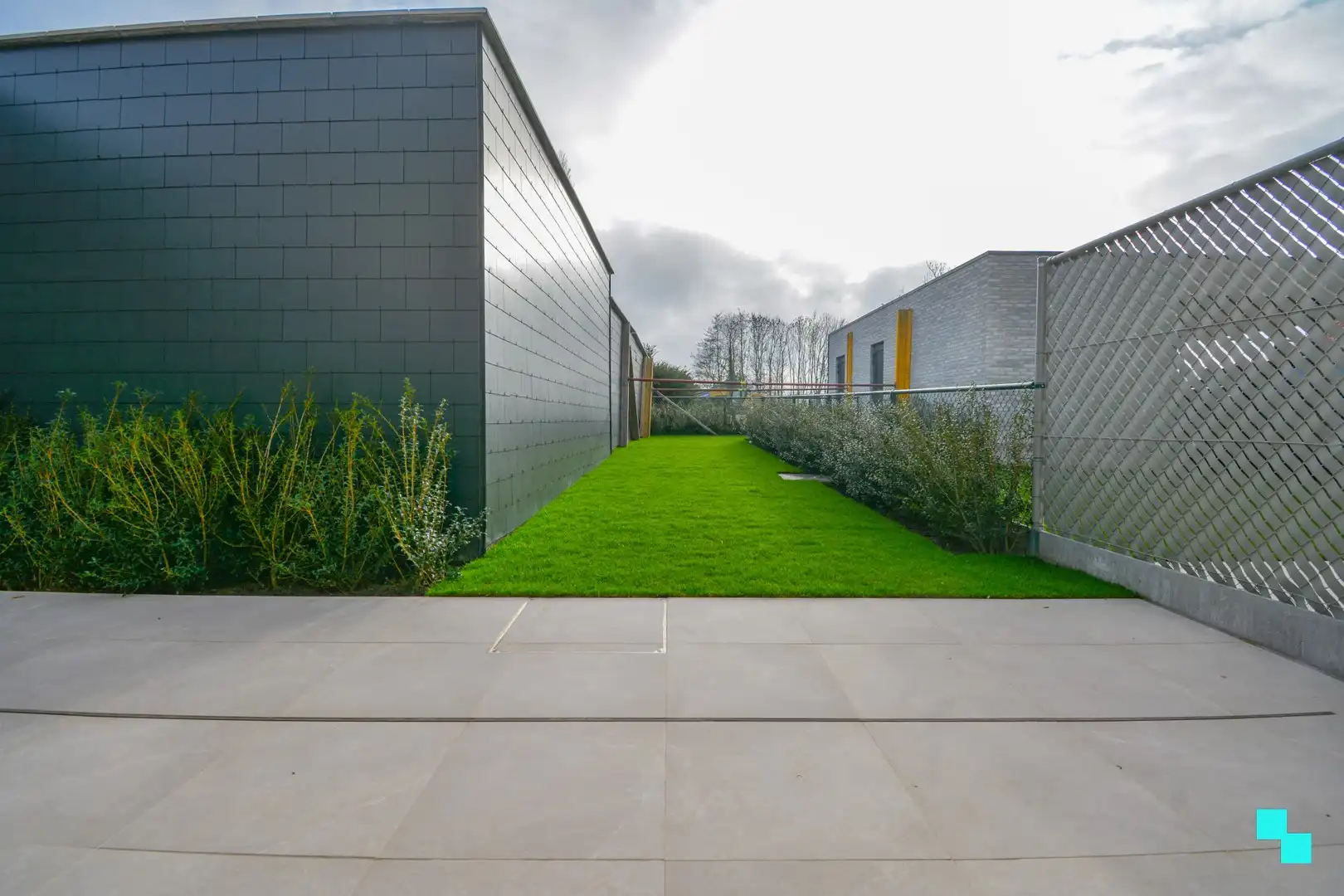 Volledig afgewerkte nieuwbouwwoning met carport te Sleihage foto 24