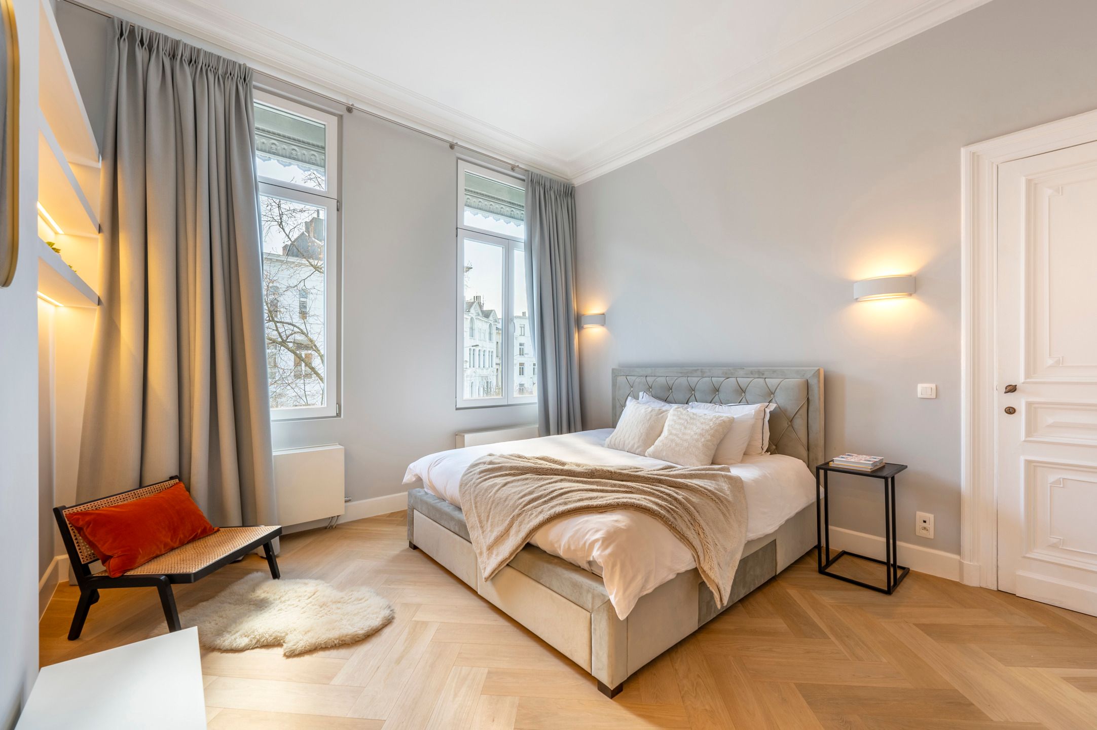 Indrukwekkend herenhuis op een toplocatie te Antwerpen Zuid. foto 24