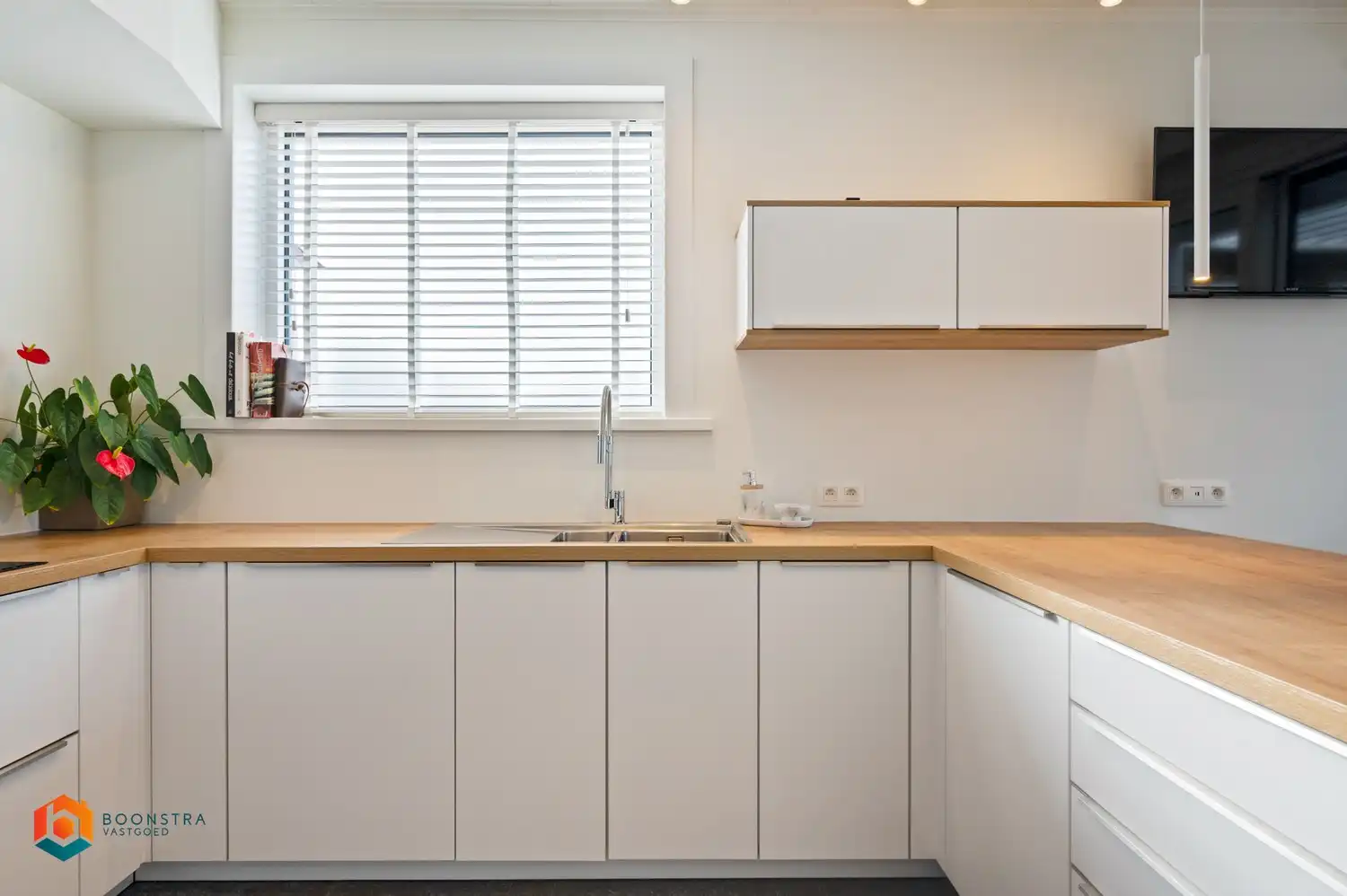 Energiezuinige woning met 3 Slpkrs en zonnige tuin (829m2) foto 10