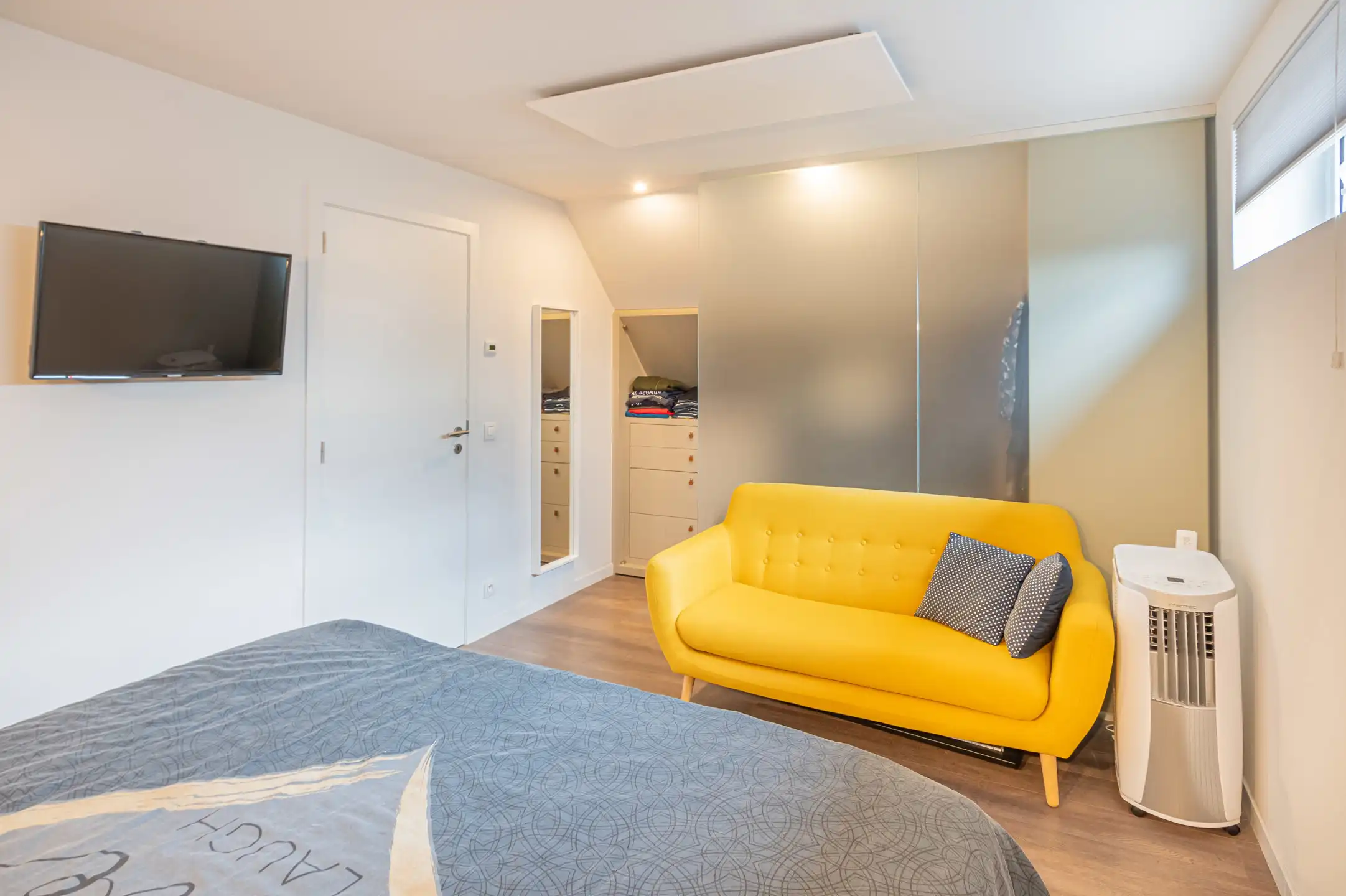 Ruime gezinswoning met tuin op rustige ligging foto 18