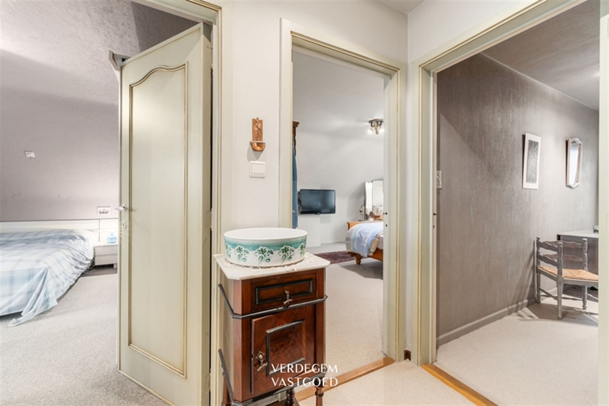 Karaktervolle woning met 3 slaapkamers, inpandige garage en tuin foto 11