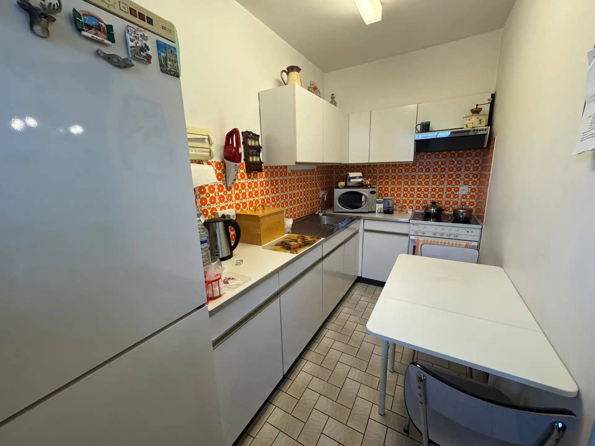 Gelijkvloers appartement met twee slaapkamers en garage foto 5