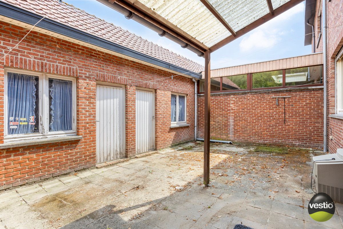 OP TE FRISSEN HALF VRIJSTAANDE WONING OP 8A28CA STADSRAND HASSELT. foto 19