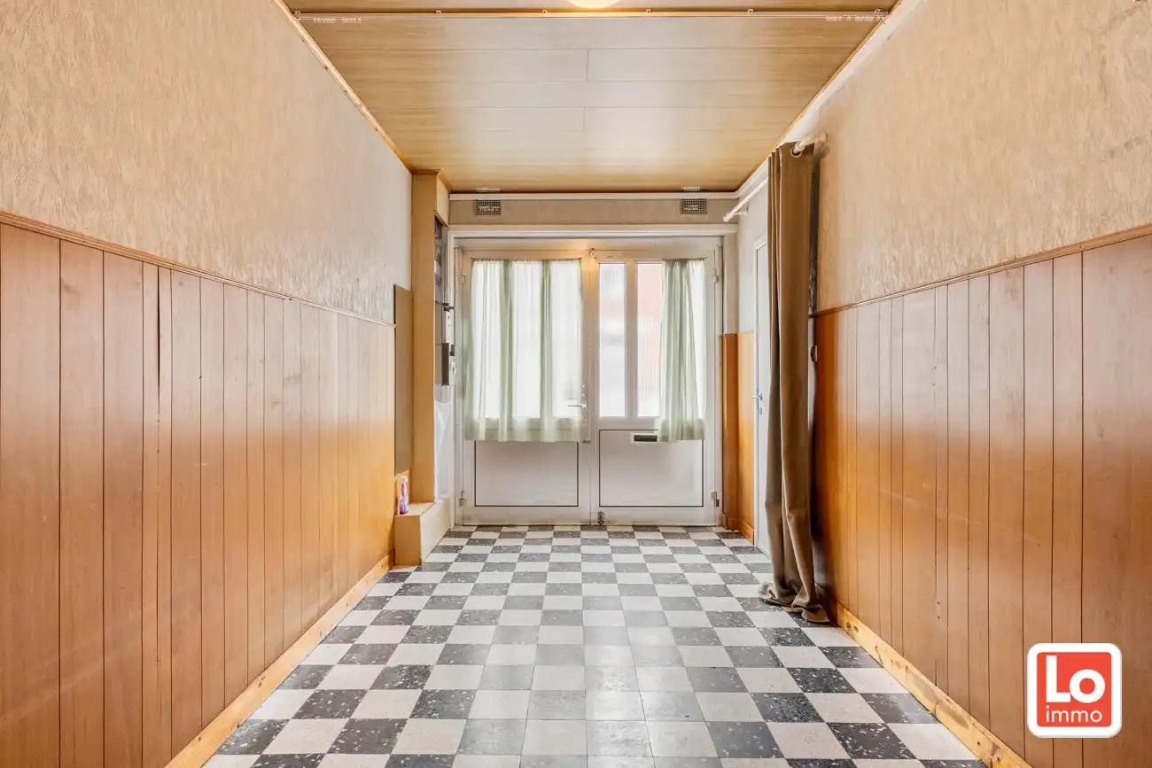 Gesloten woning met gezellige stadstuin op een vlot bereikbare locatie tussen Destelbergen en Gent! foto 4