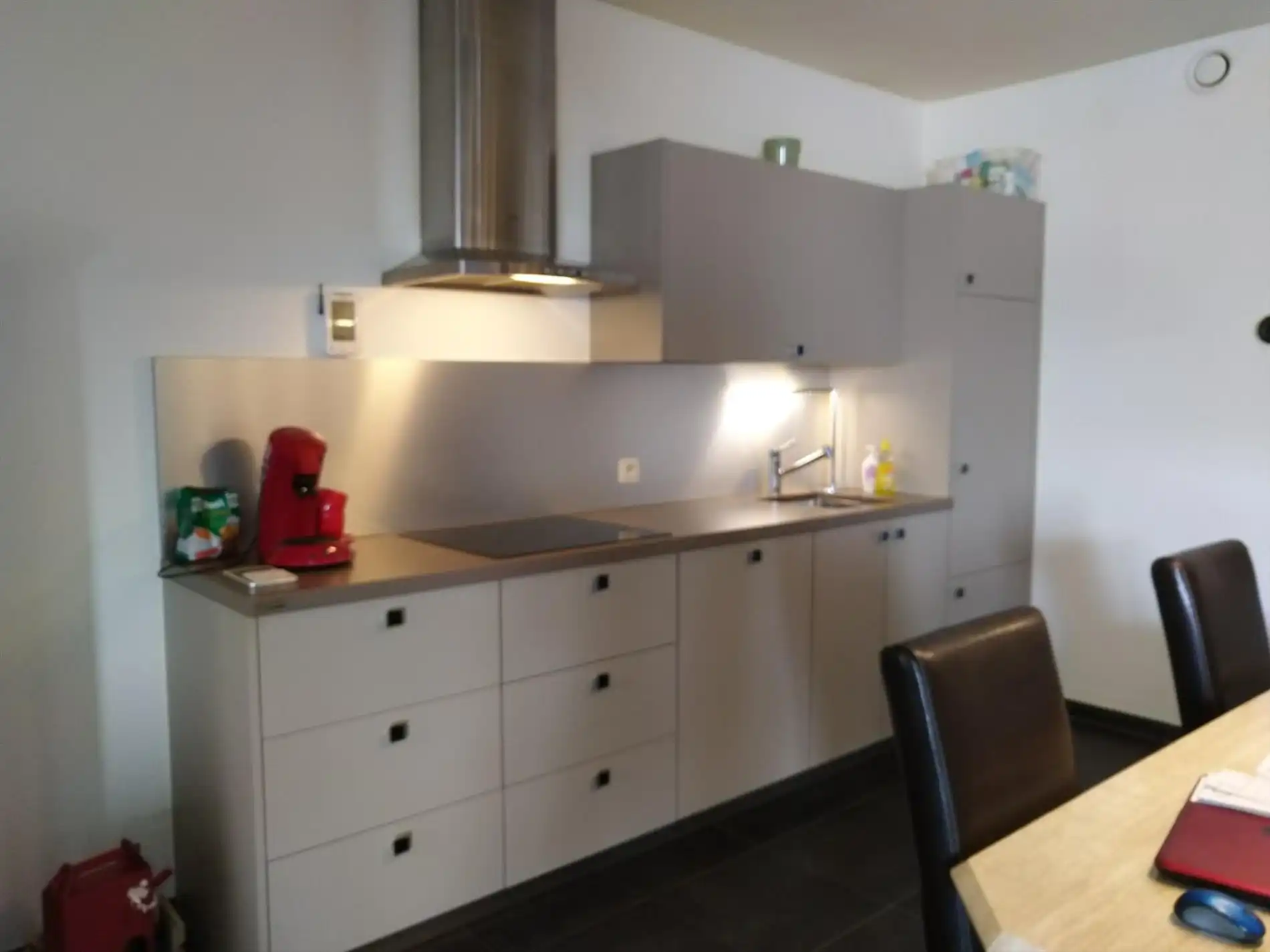 recent appartement met garage en kelderberging foto 4