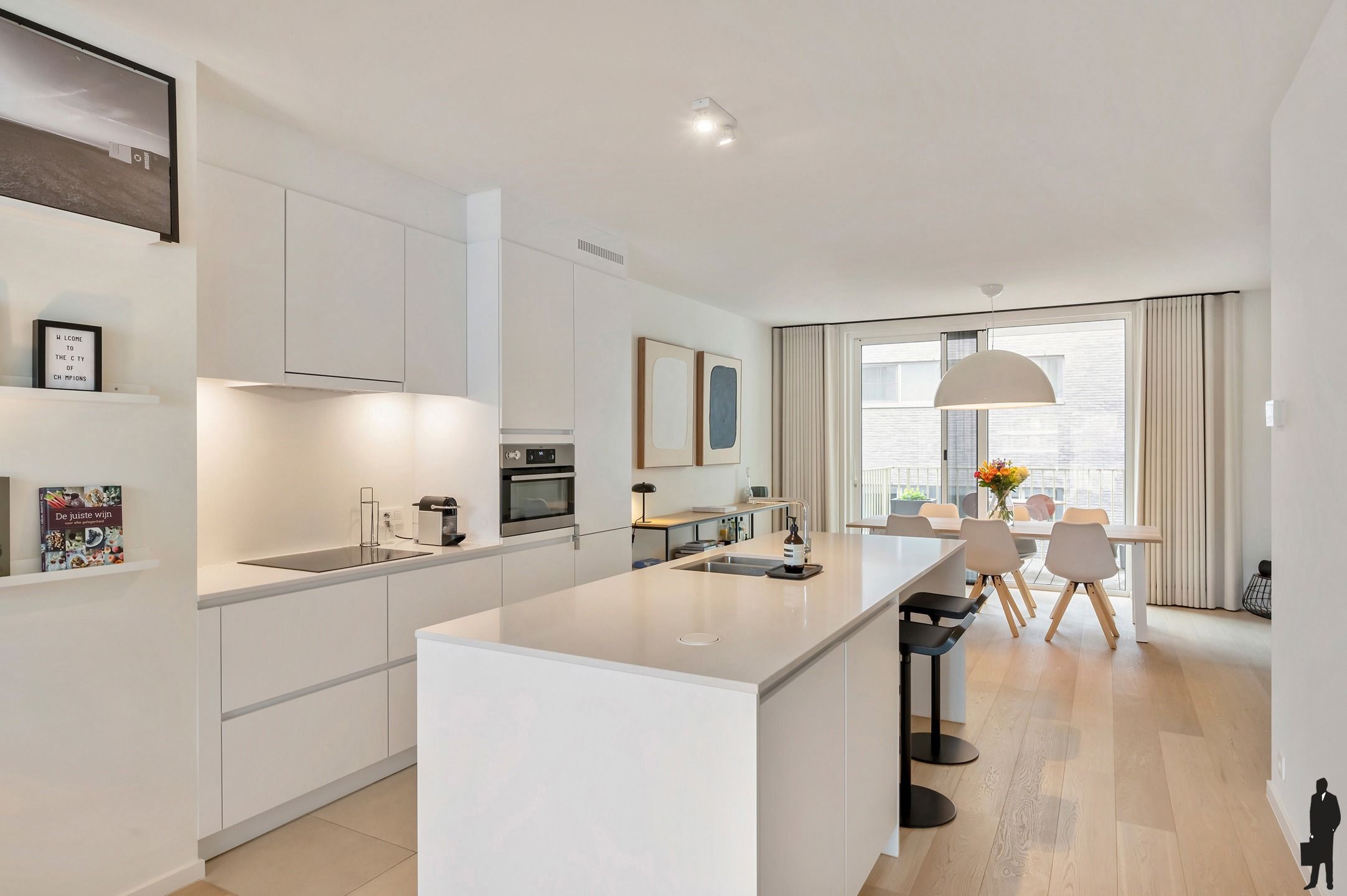 Licht 2-slpk appartement met 2 terrassen in Residentie Leopold foto {{pictureIndex}}