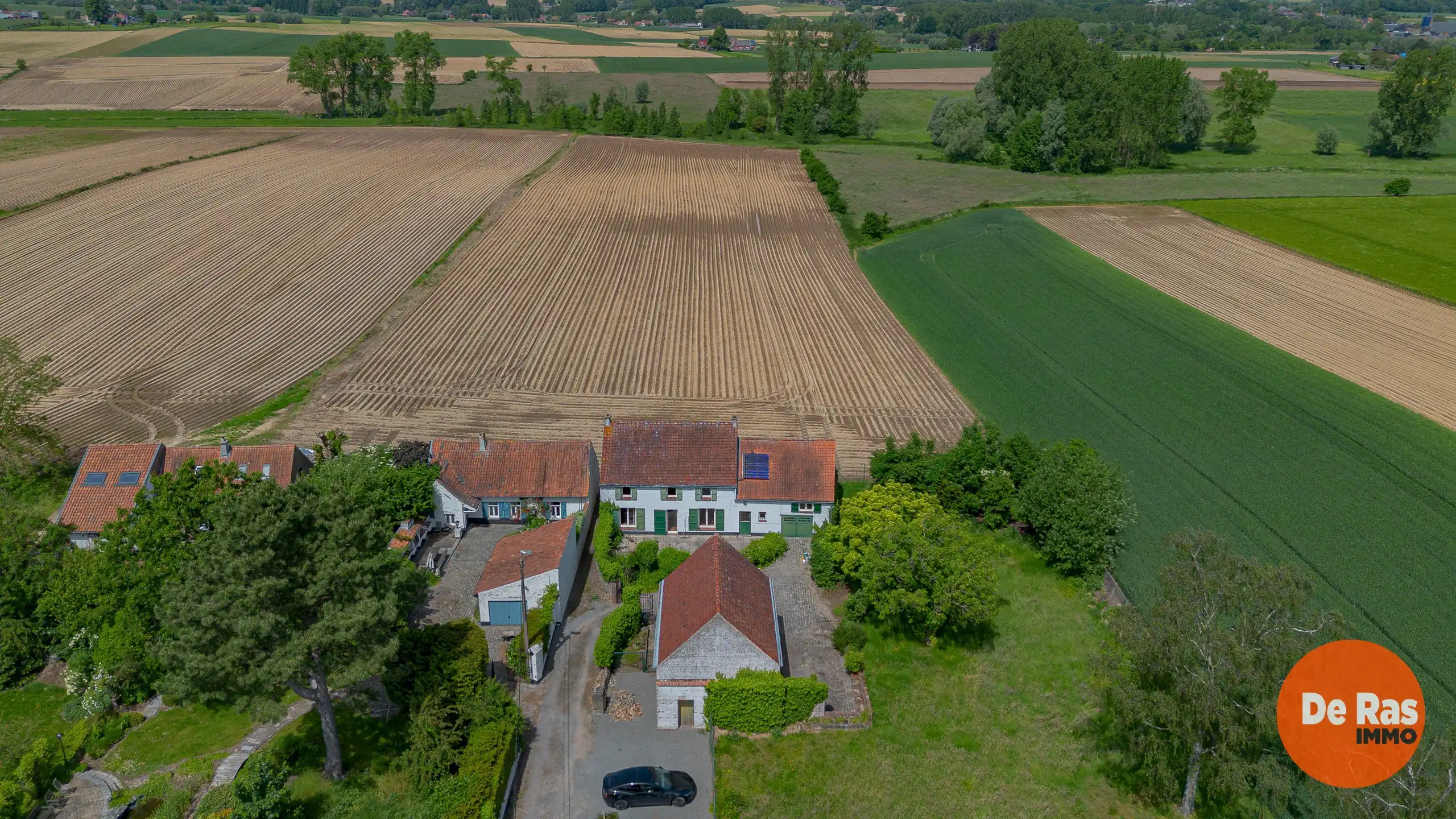 BRAKEL – Unieke eigendom met twee woningen op ca. 48 are foto 3