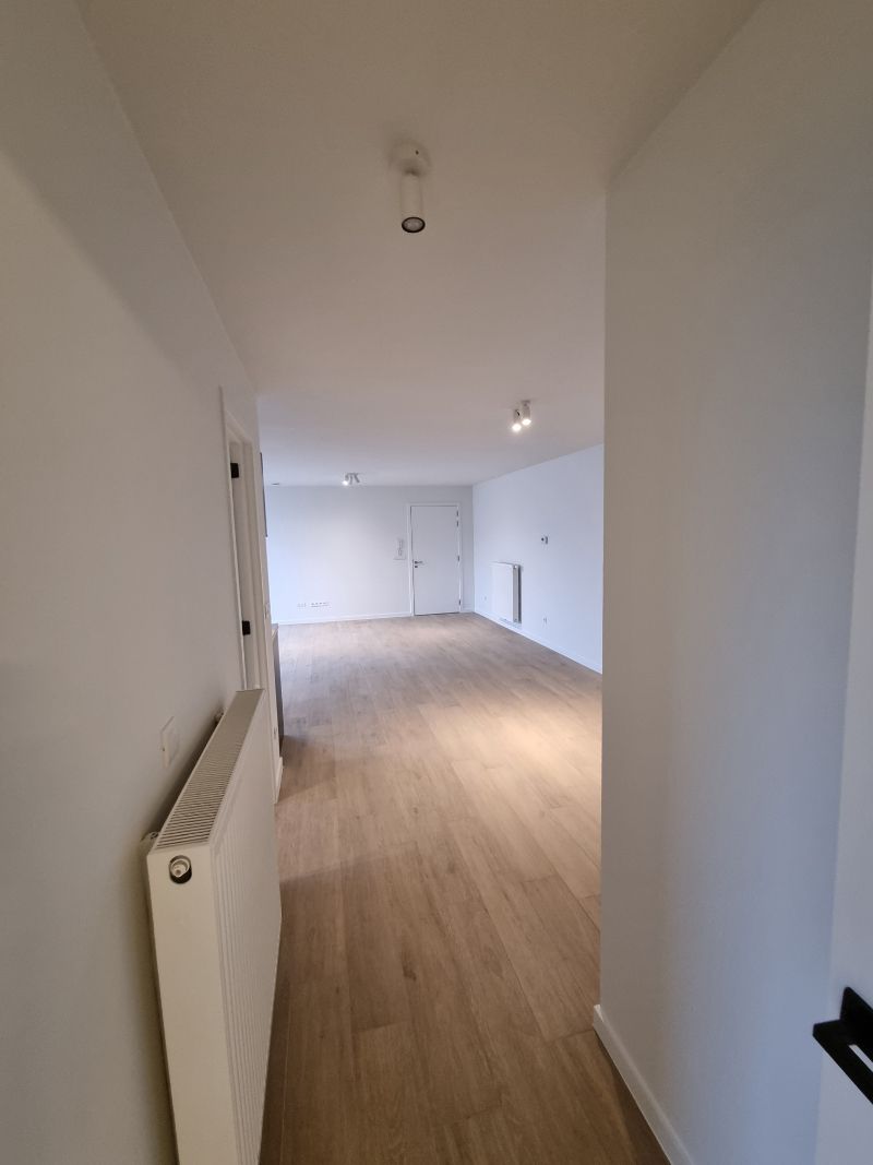 Modern appartement met 2 slaapkamers en zonnig terras foto 7