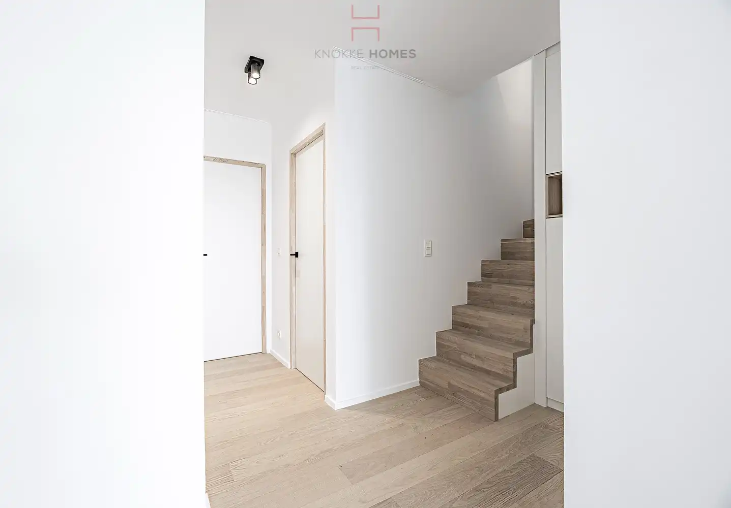 Ruim en lichtrijk appartement vlakbij het strand van Duinbergen foto 17