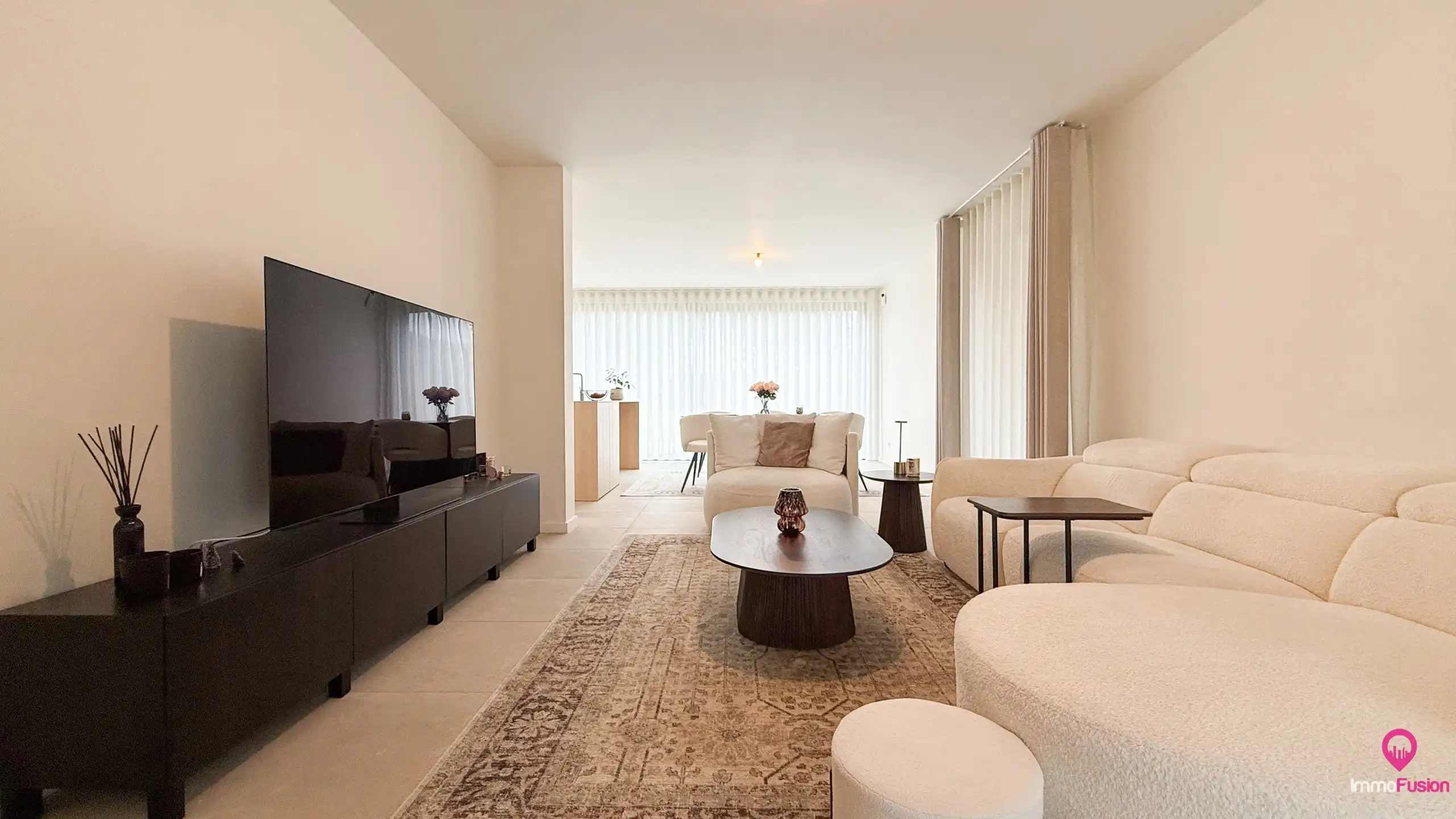 Stijlvolle nieuwbouwwoning met diepe tuin + vloerverwarming! foto 7