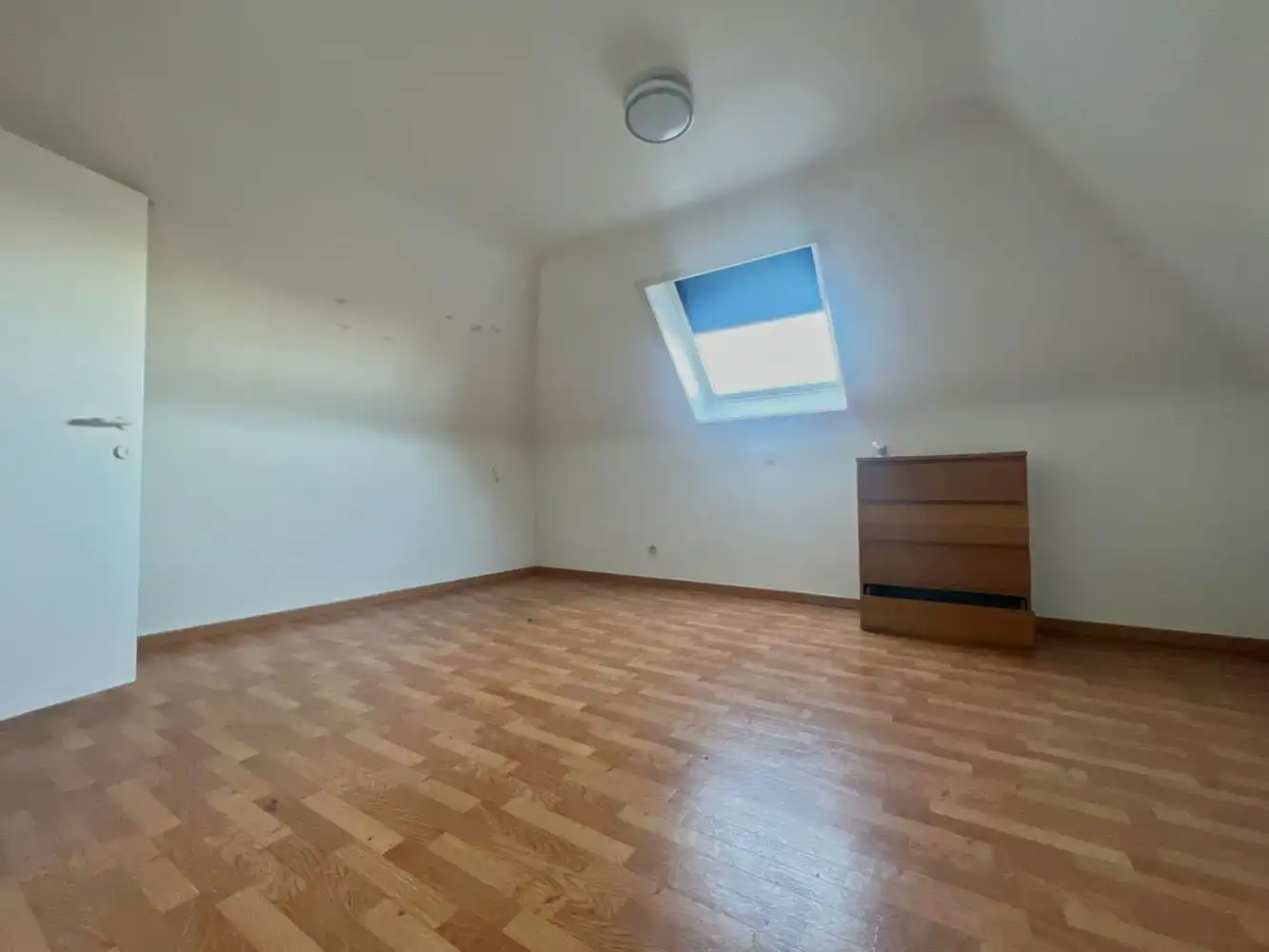Ruim duplex-appartement met 2 slaapkamers! foto 5