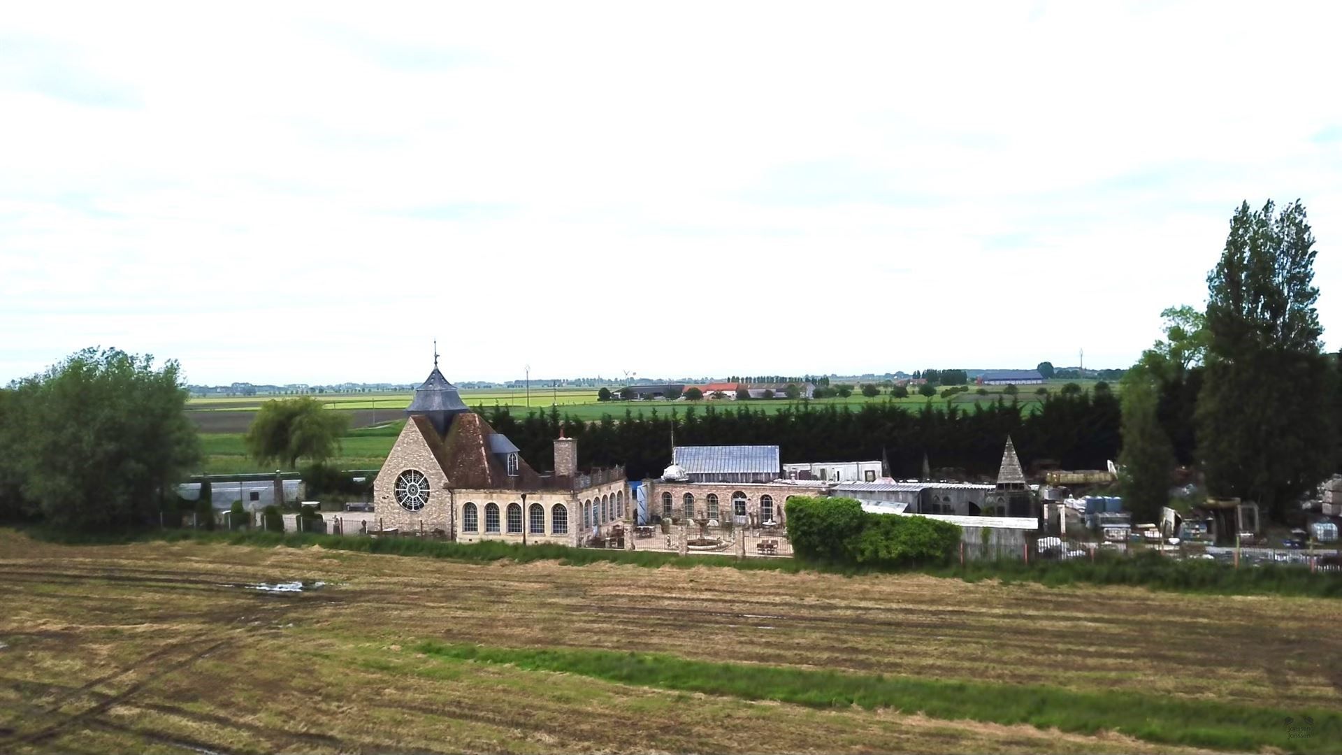 Uitzonderlijk landelijk vastgoed te Gistel foto 23