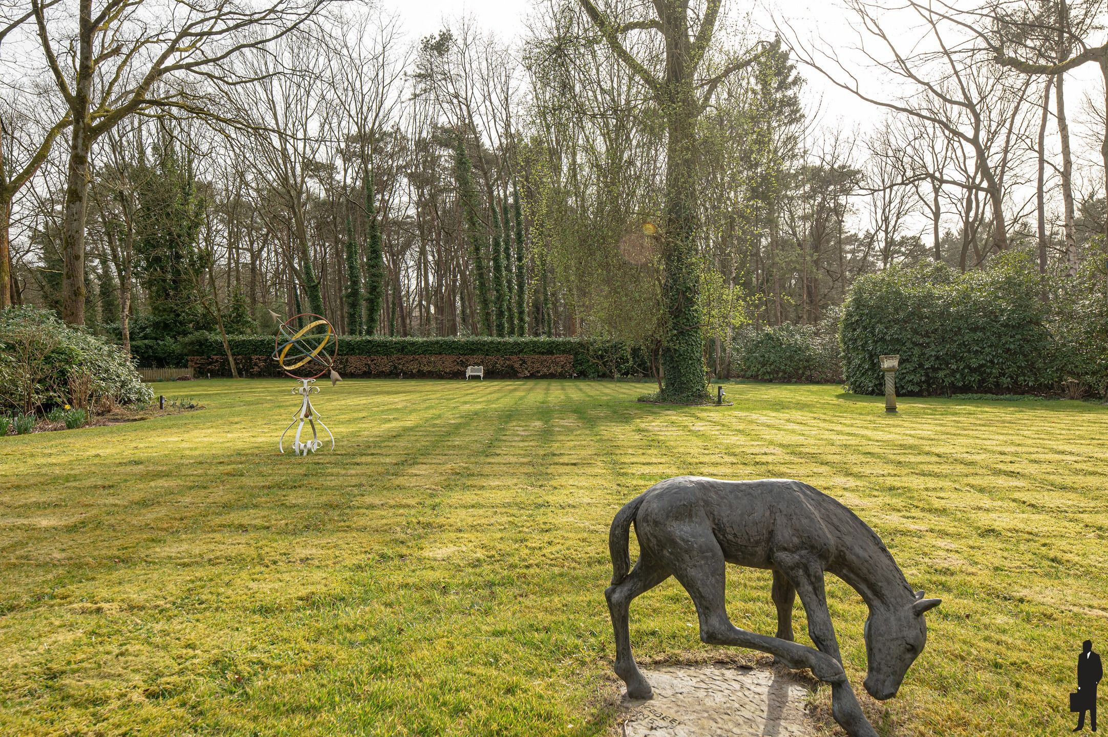 Op absolute toplocatie gelegen villa! foto 24