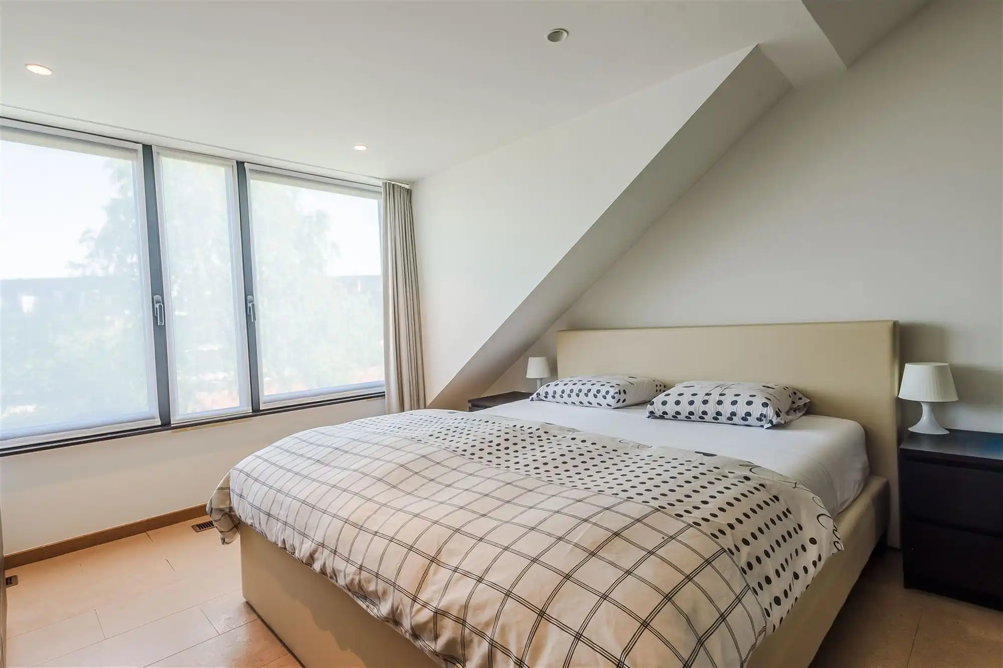 Stijlvolle bel-etagewoning met zonnige tuin foto 28