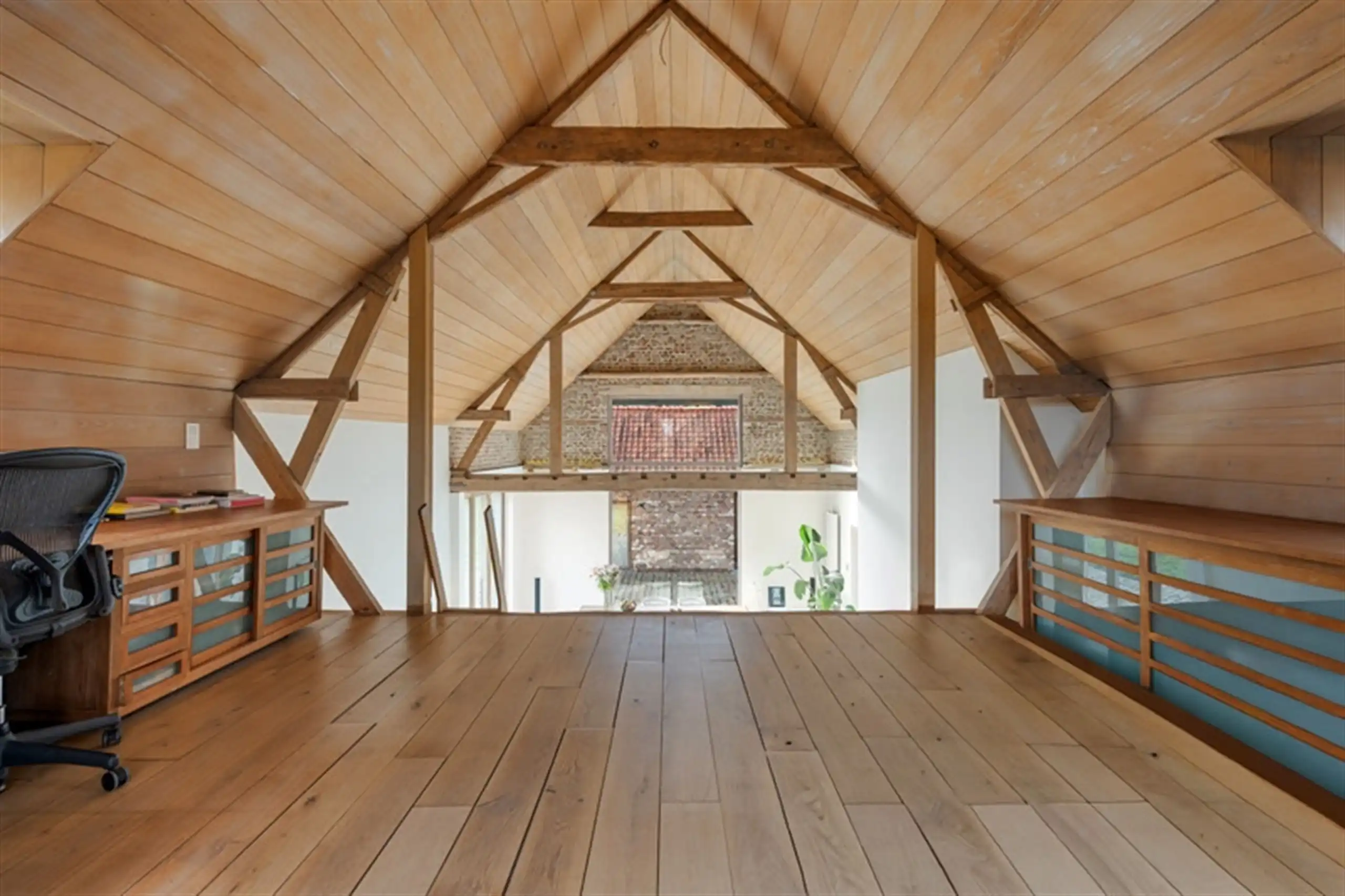 Opmerkelijk, gerestaureerde u- vormige hoeve  op 8.069 m² foto 24