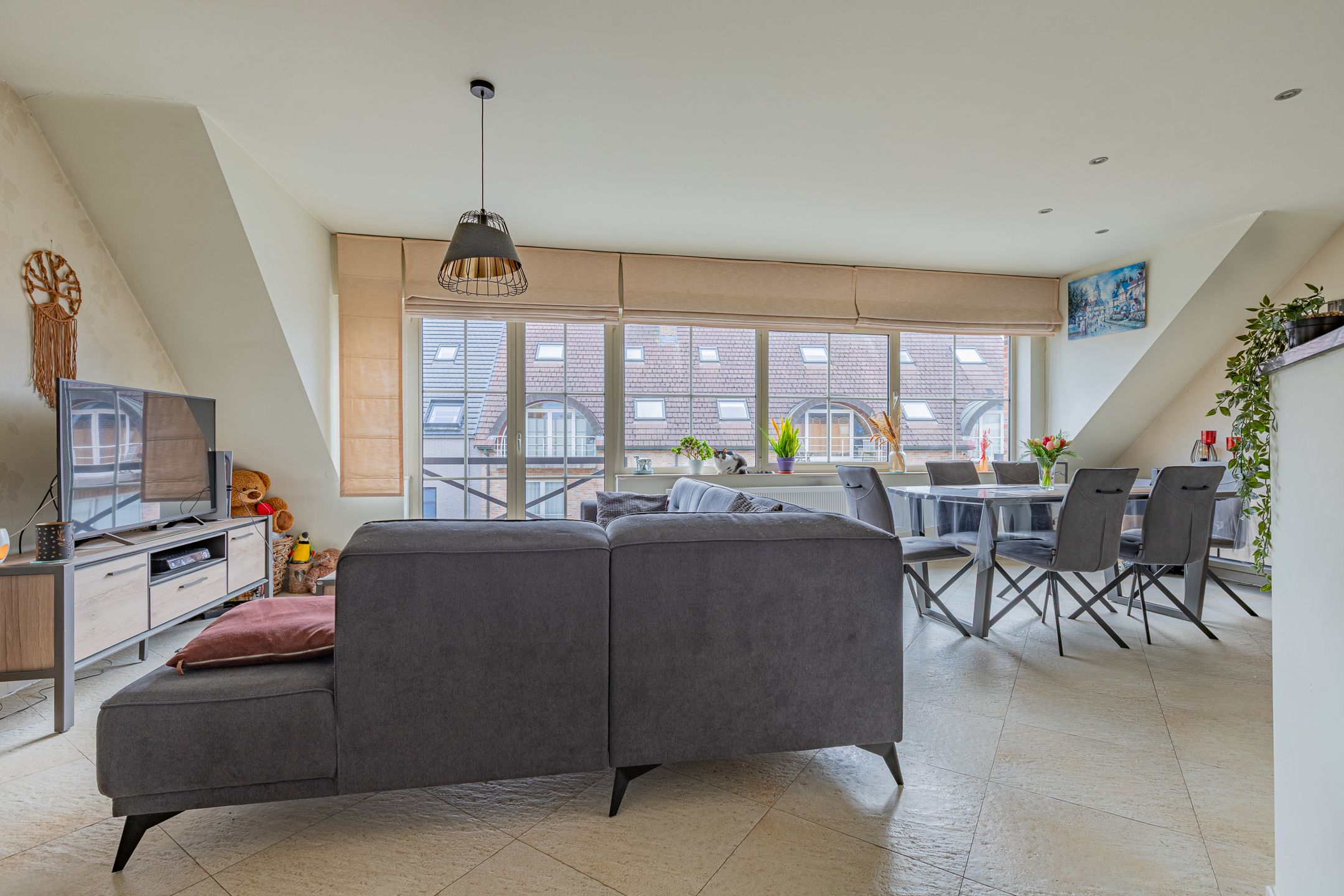 DENDERLEEUW - Appartement  met 2 slpks, zolder en garage  foto 4