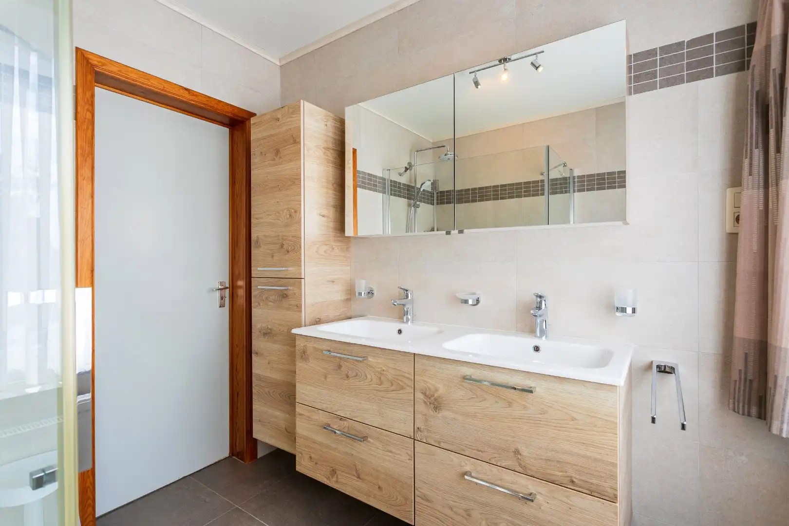 Energiezuinige woning (EPC B) met 3 slpk en tuin te Halle foto 14