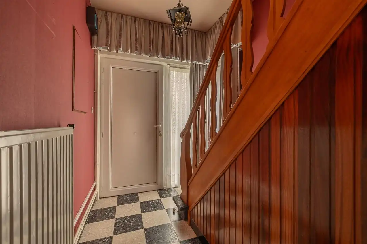 Woning met 3 slaapkamers, veranda en ruime tuin foto 27