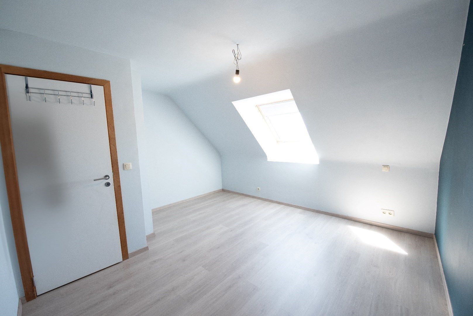 Te Koop: Energiezuinige woning (bouwjaar 2012) in Sint-Eloois-Vijve foto 9