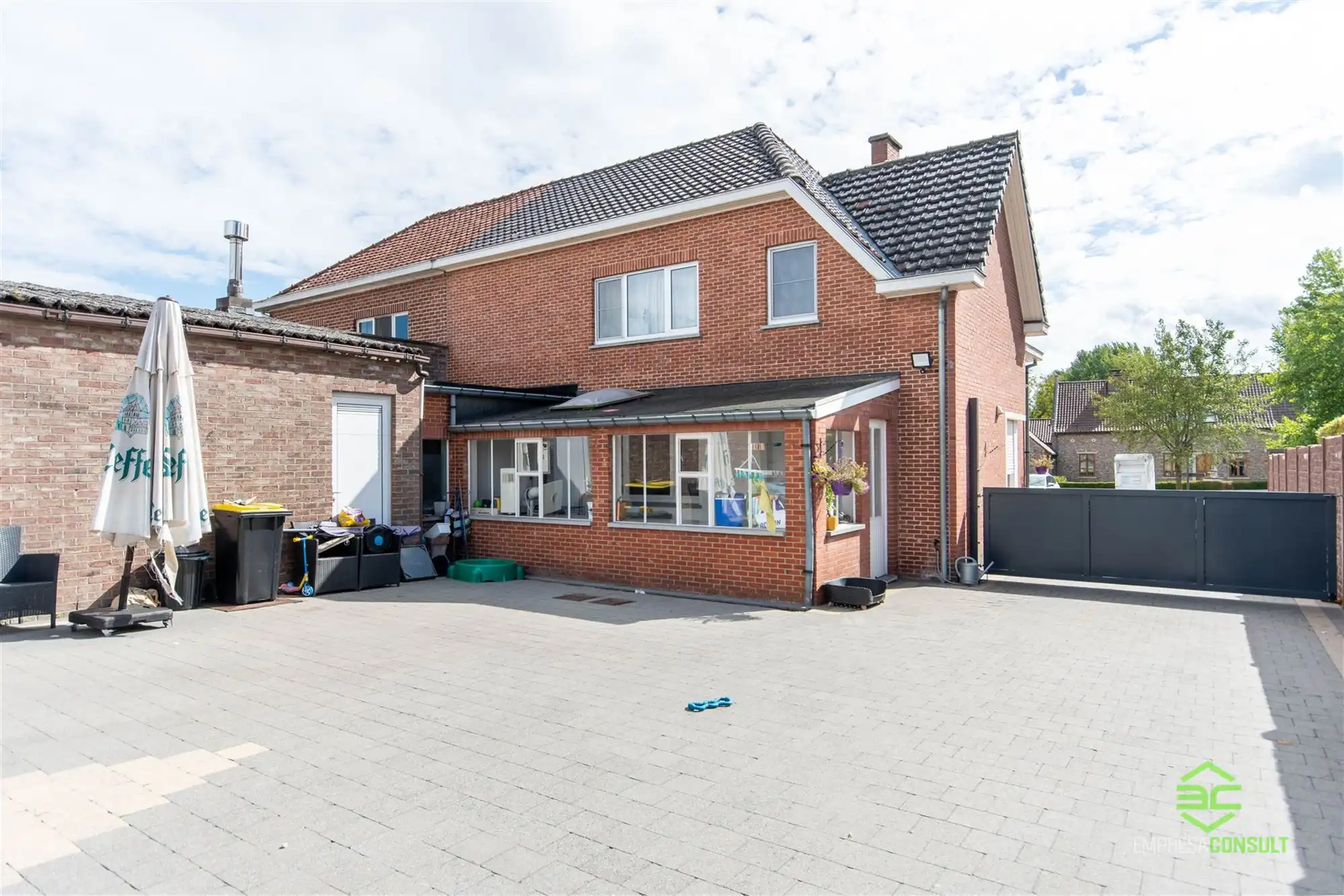 Zeer ruime gezinswoning met achtergelegen loods van 125m²! foto 21