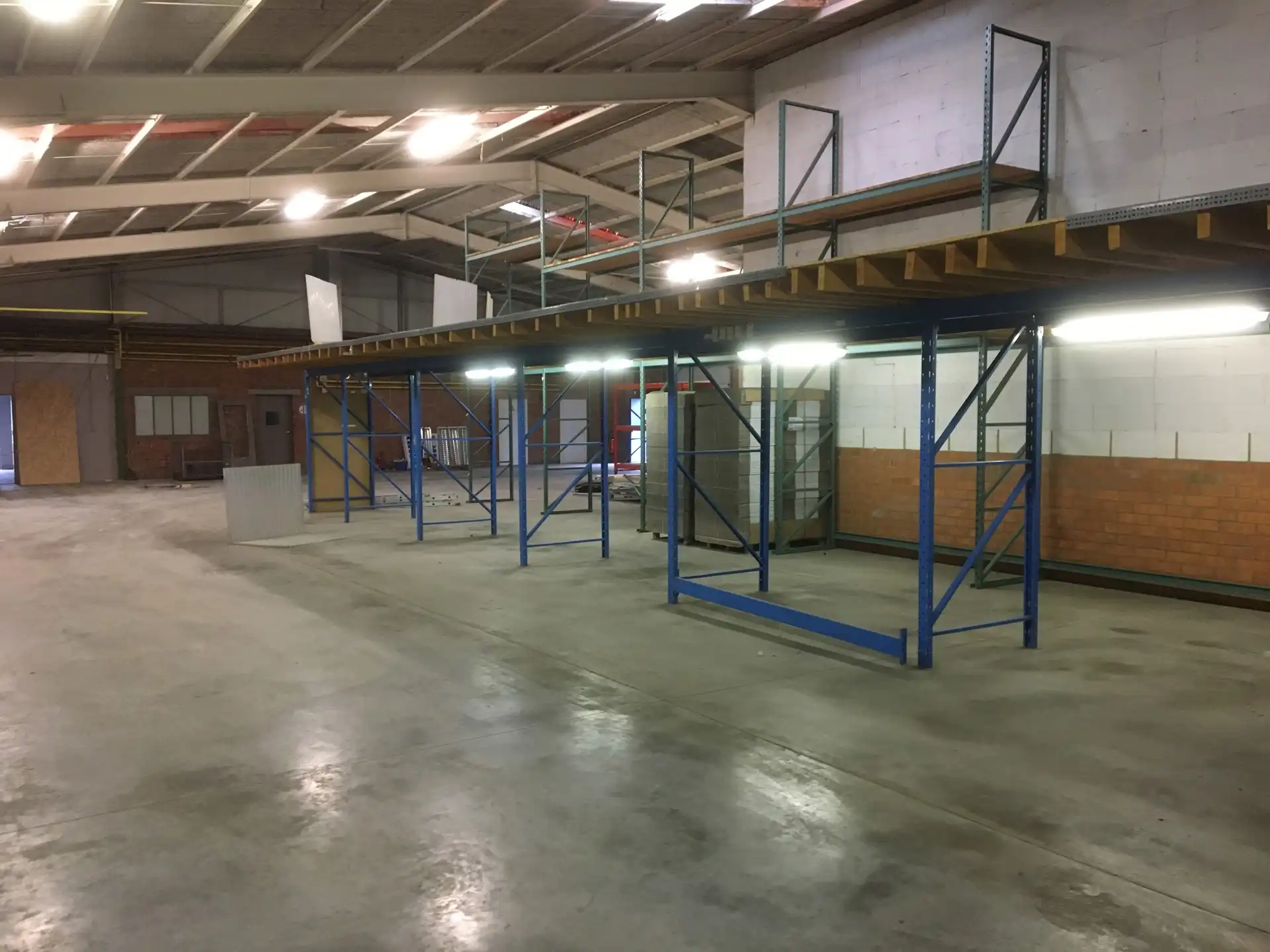 Goed gelegen opslagplaats van +/- 800m² te Kontich foto 4