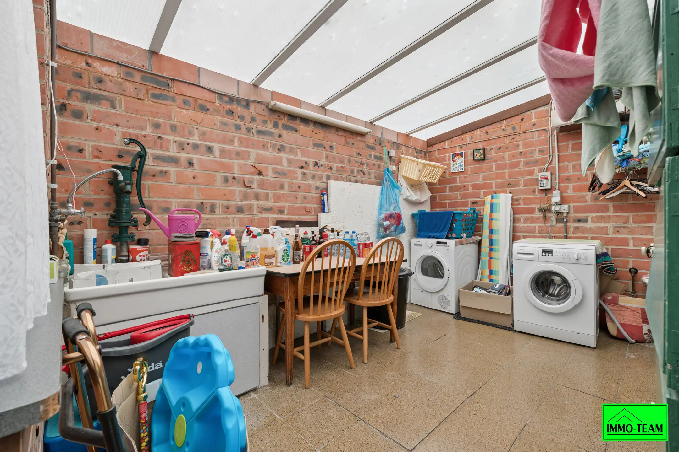 charmante bungalow met mooie tuin en 3 slaapkamers foto 18